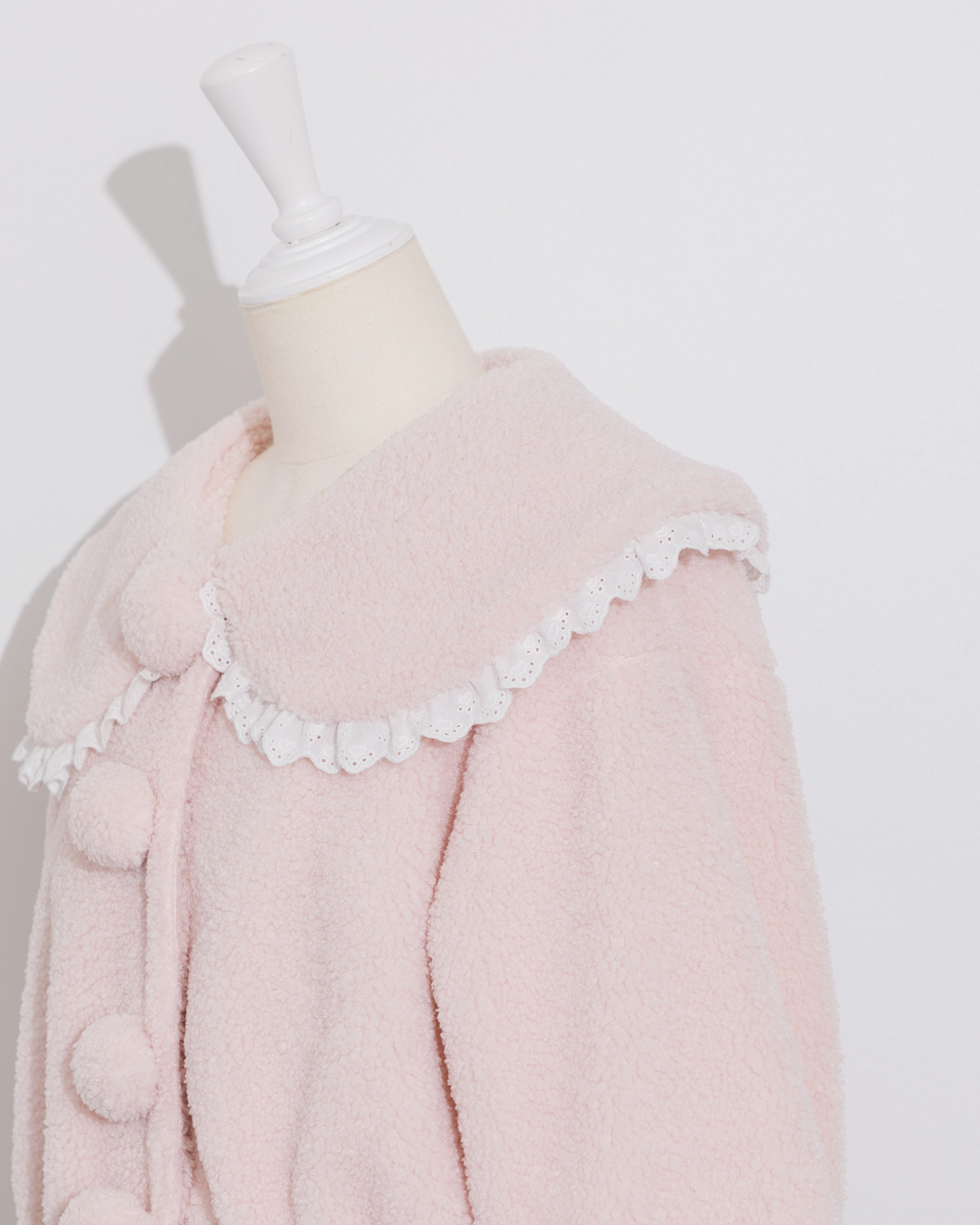 フリルカラーショートボアコート