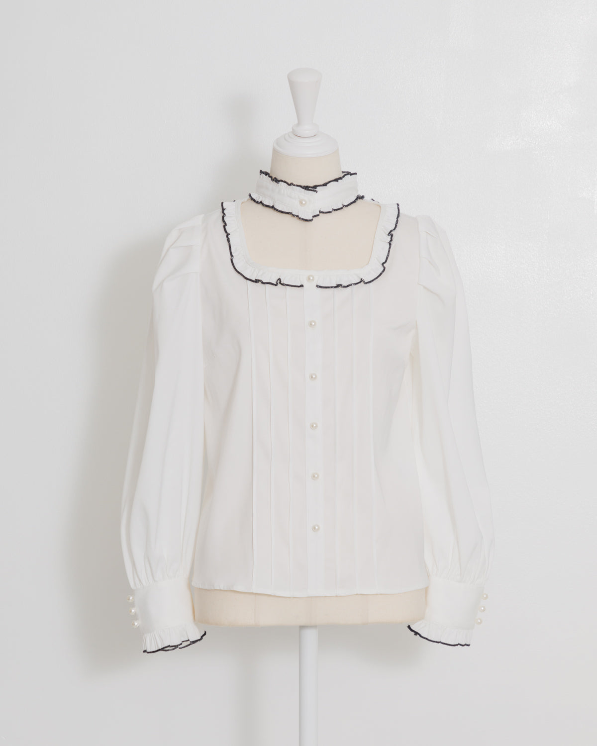 カラー:ホワイト