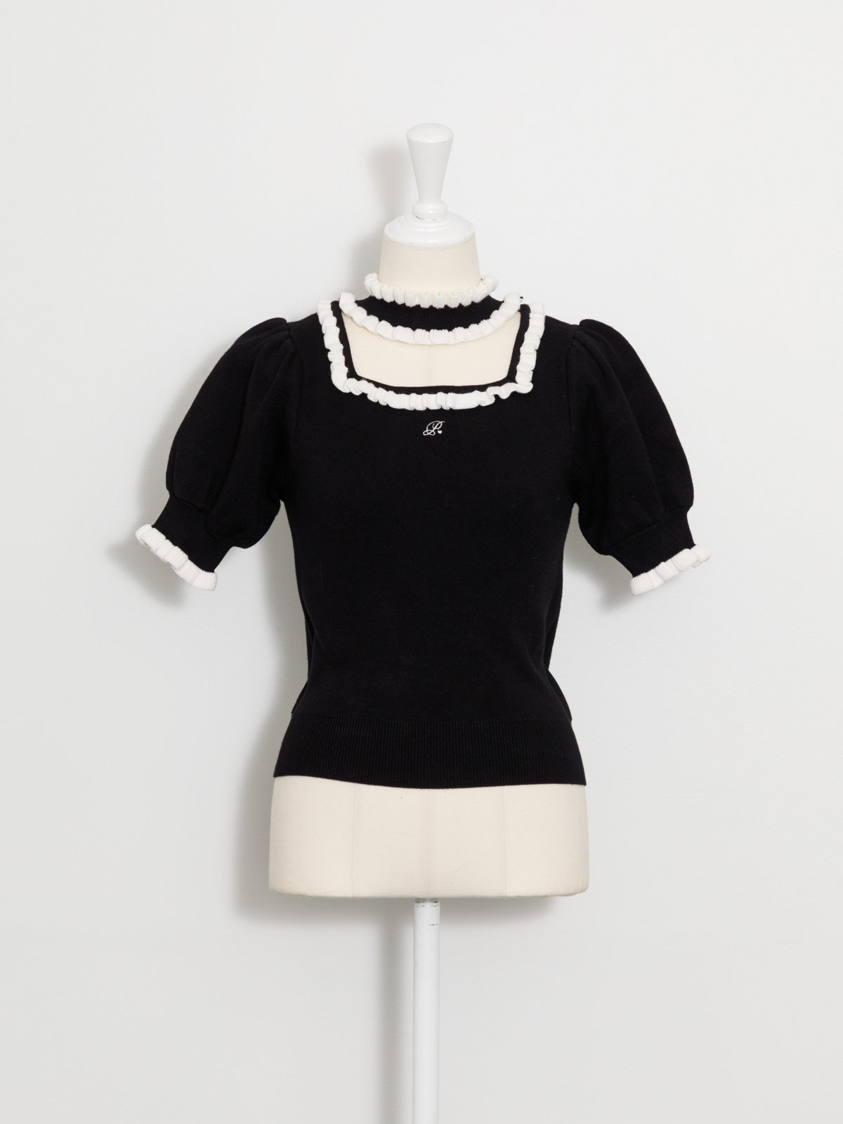 カラー:ブラック