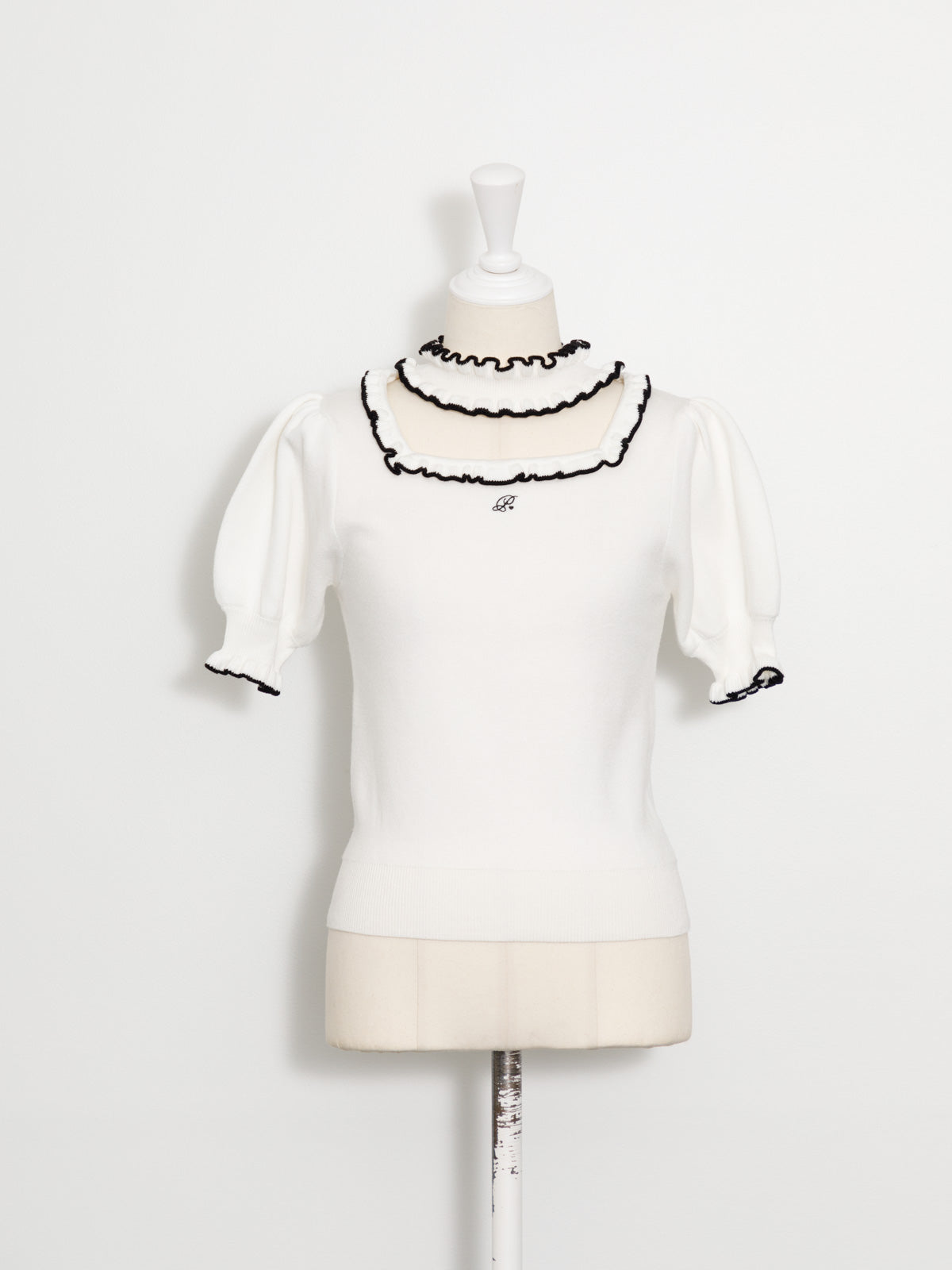 カラー:ホワイト