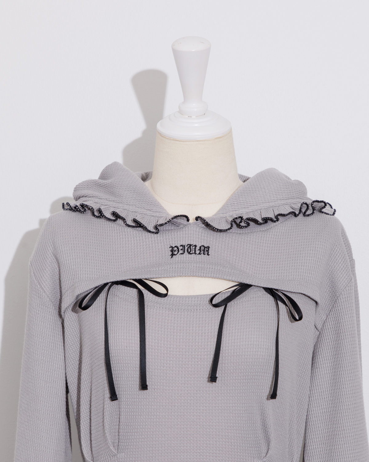 フリルフードワッフルカットワンピース