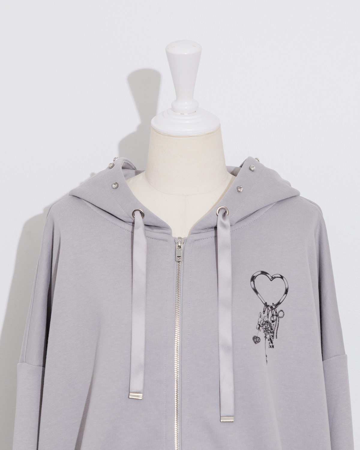 pium bunny go round オーバーサイズジップパーカー