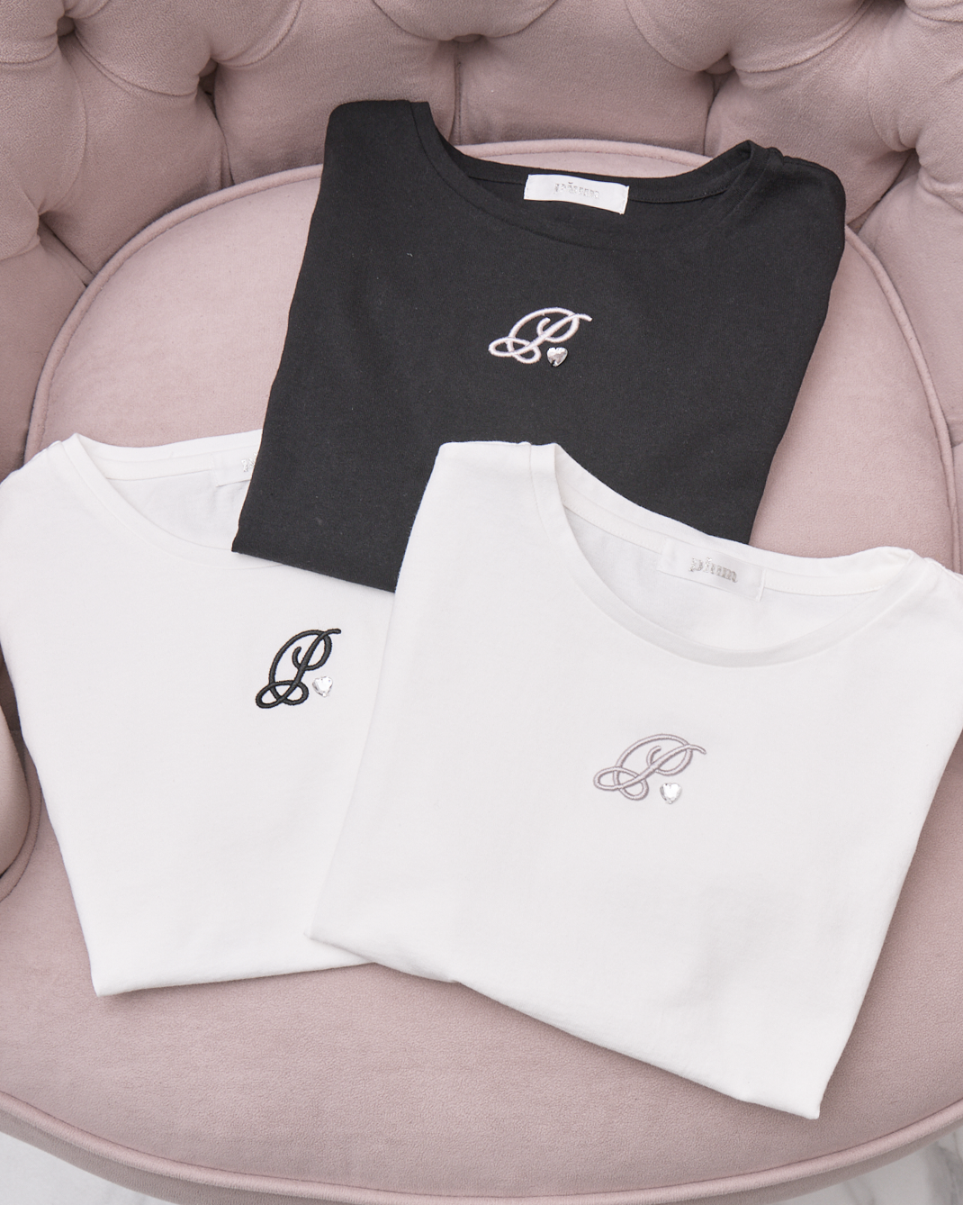 コード刺繍ロゴTシャツ