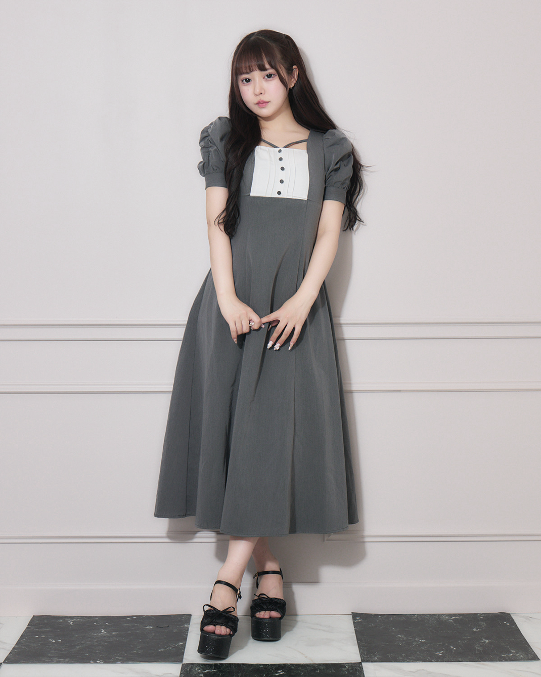 モデル身長:157cm/着用カラー:チャコール