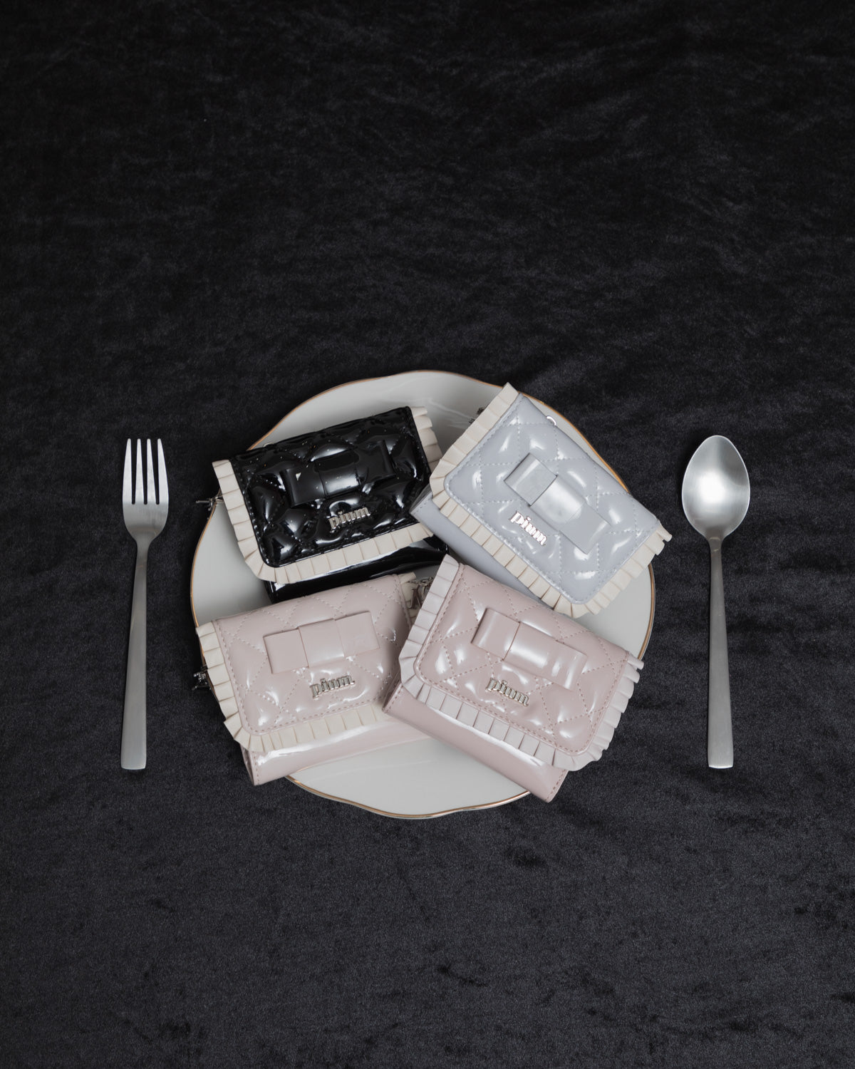 エナメルリボンキルティングミニウォレット