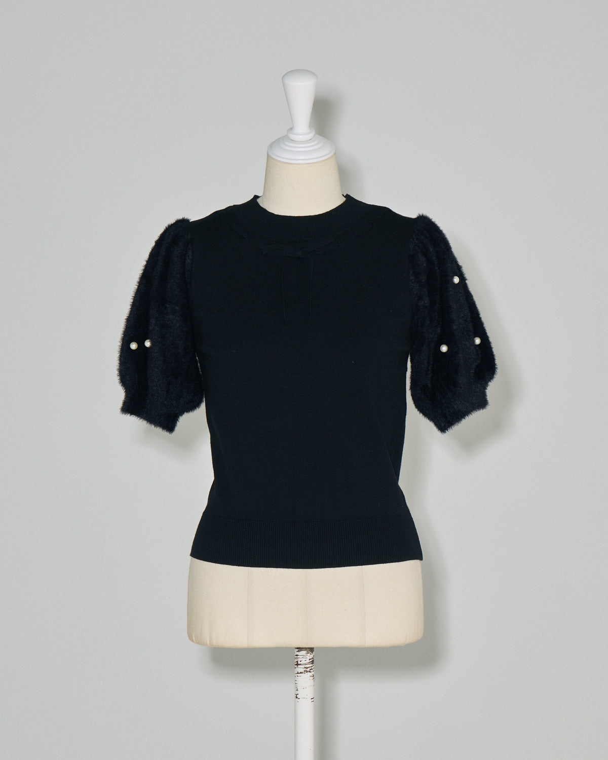 カラー:ブラック