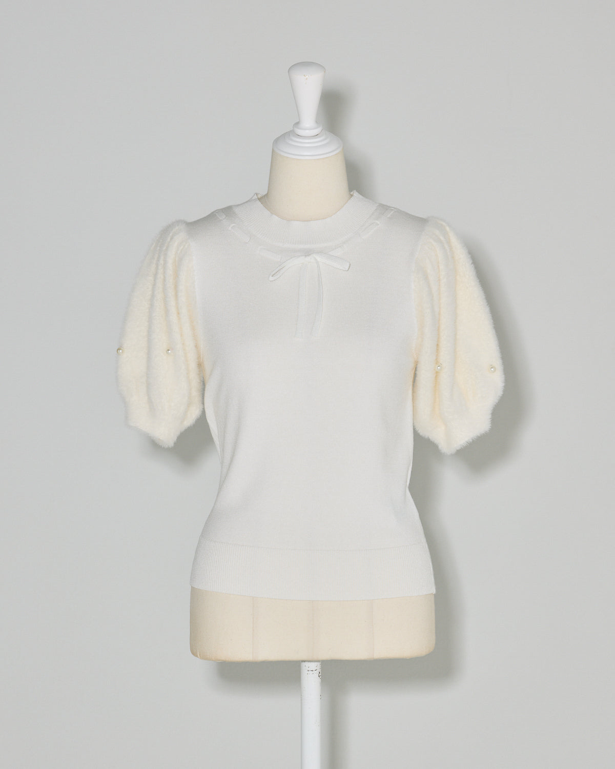 カラー:ホワイト