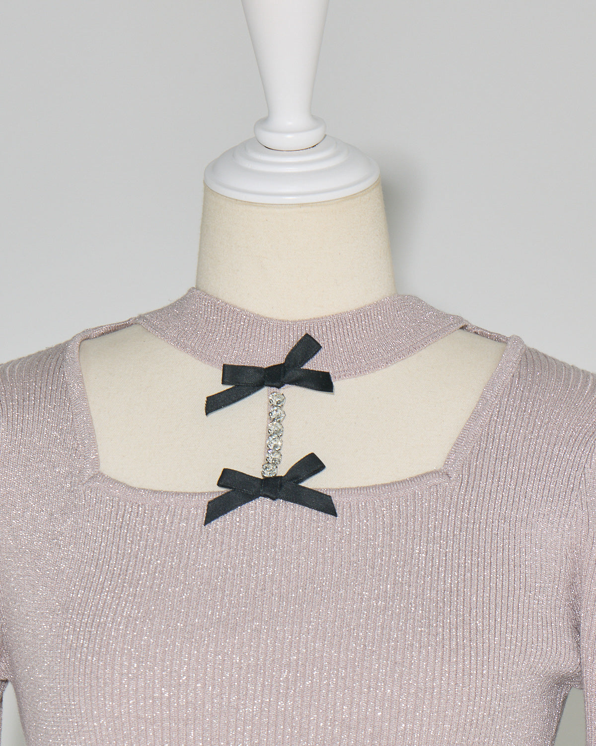 ビジューチョーカーラメニット