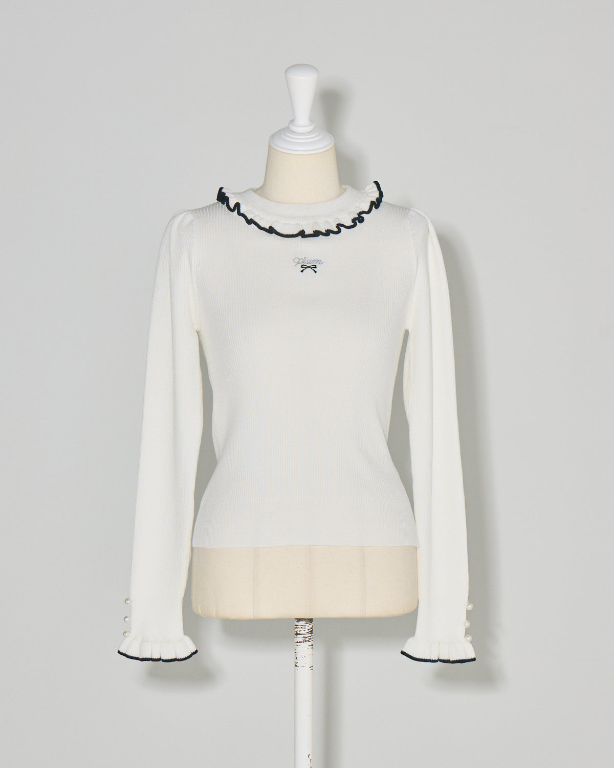 カラー:ホワイト×ブラック