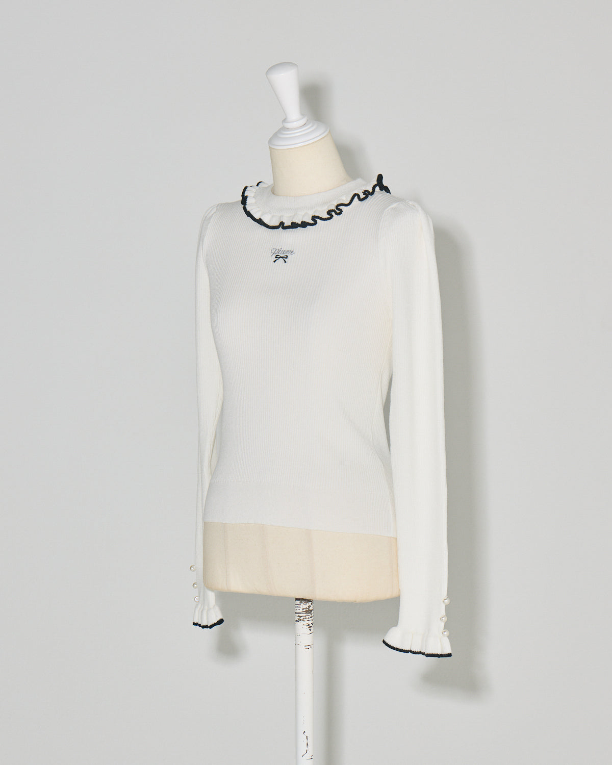 フリルハイネックニットトップス