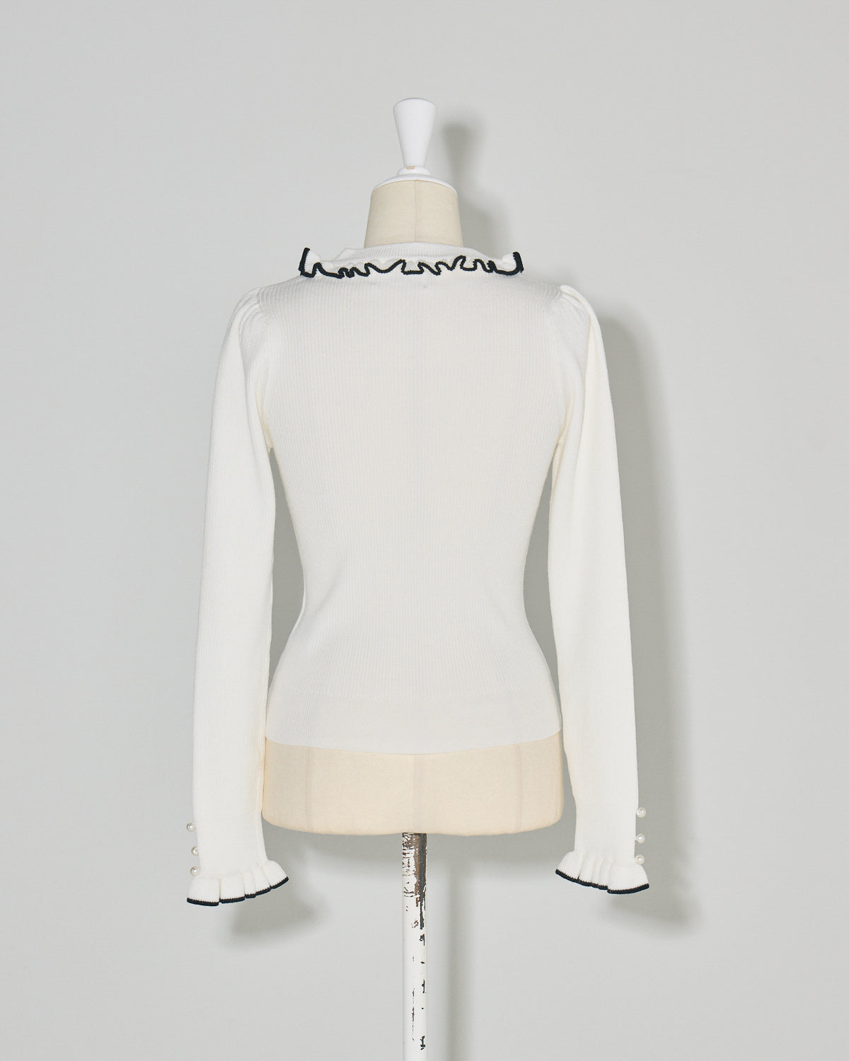 フリルハイネックニットトップス