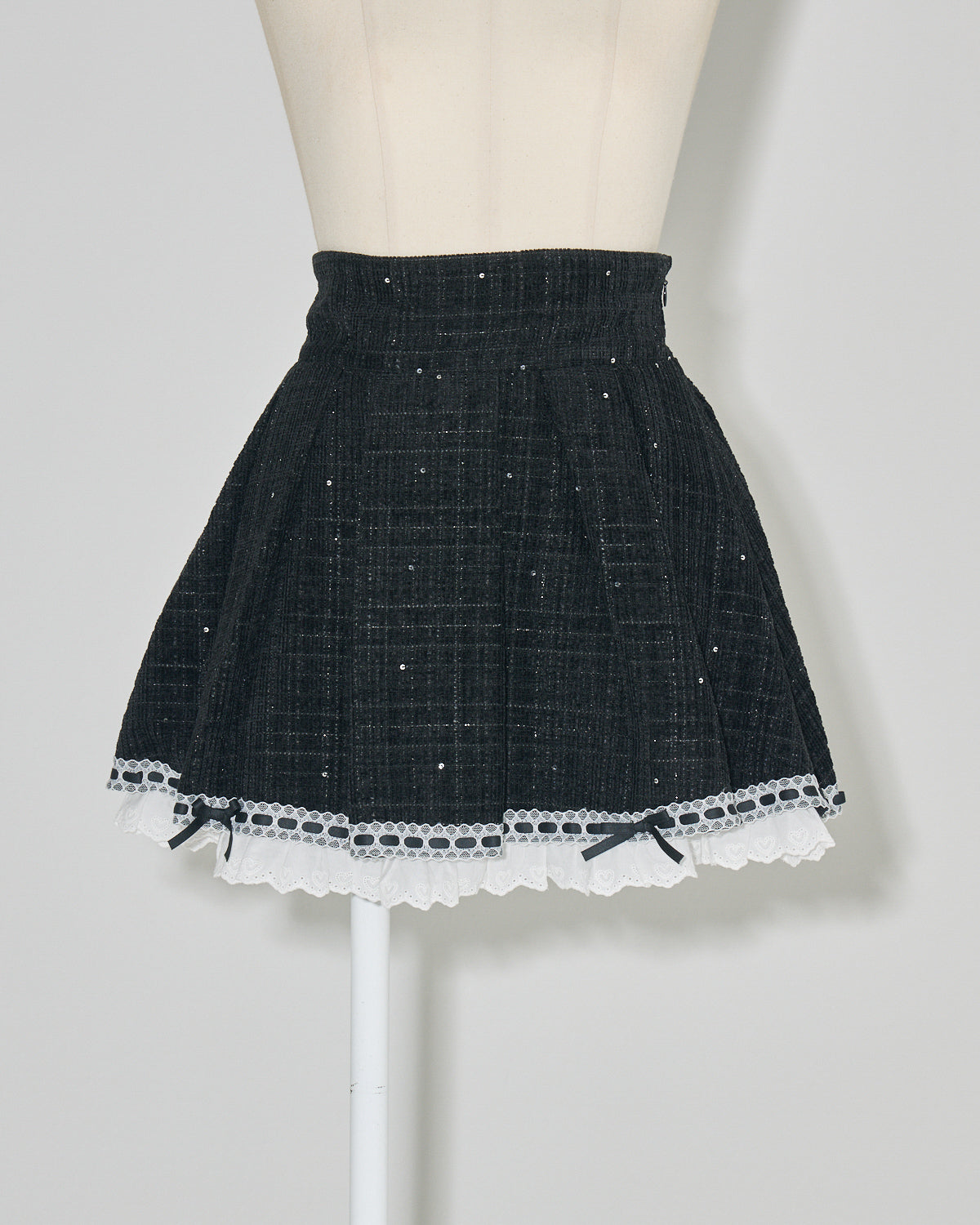 カラー:ブラック