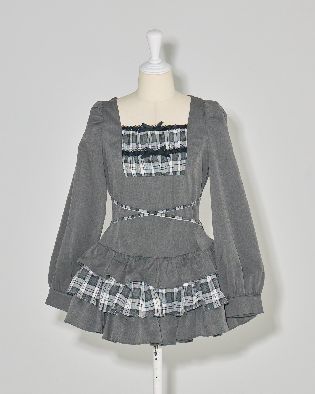 カラー:チャコール