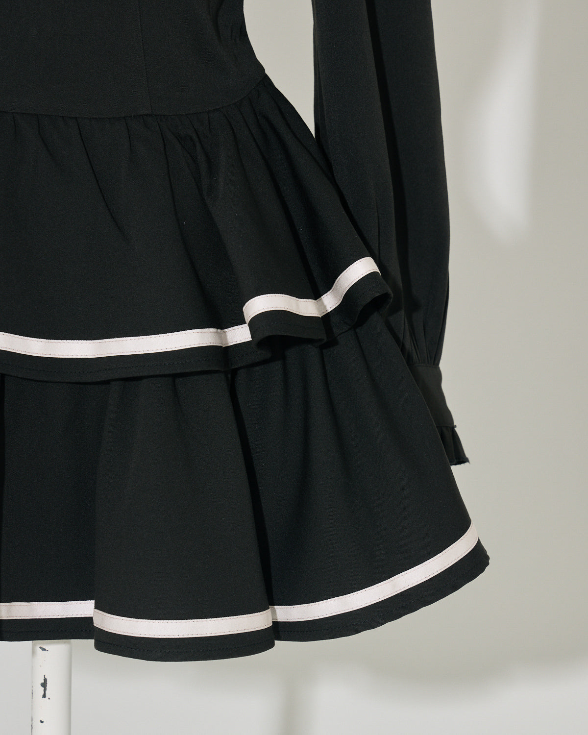 クロステープバイカラーティアードワンピース