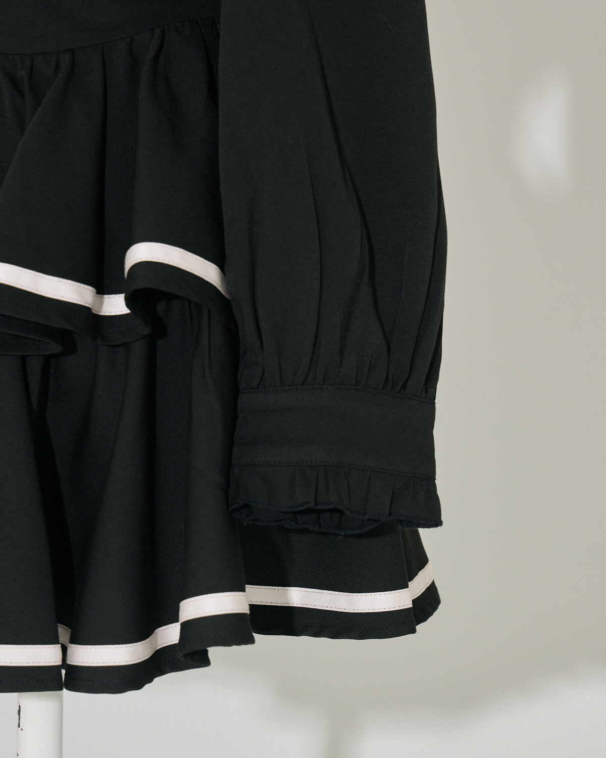 クロステープバイカラーティアードワンピース