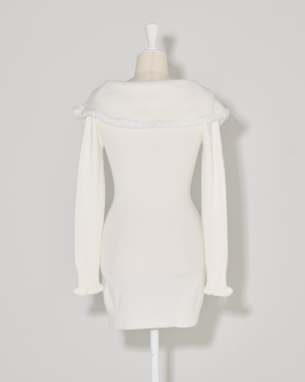 ファーカラーマシュマロニットワンピース