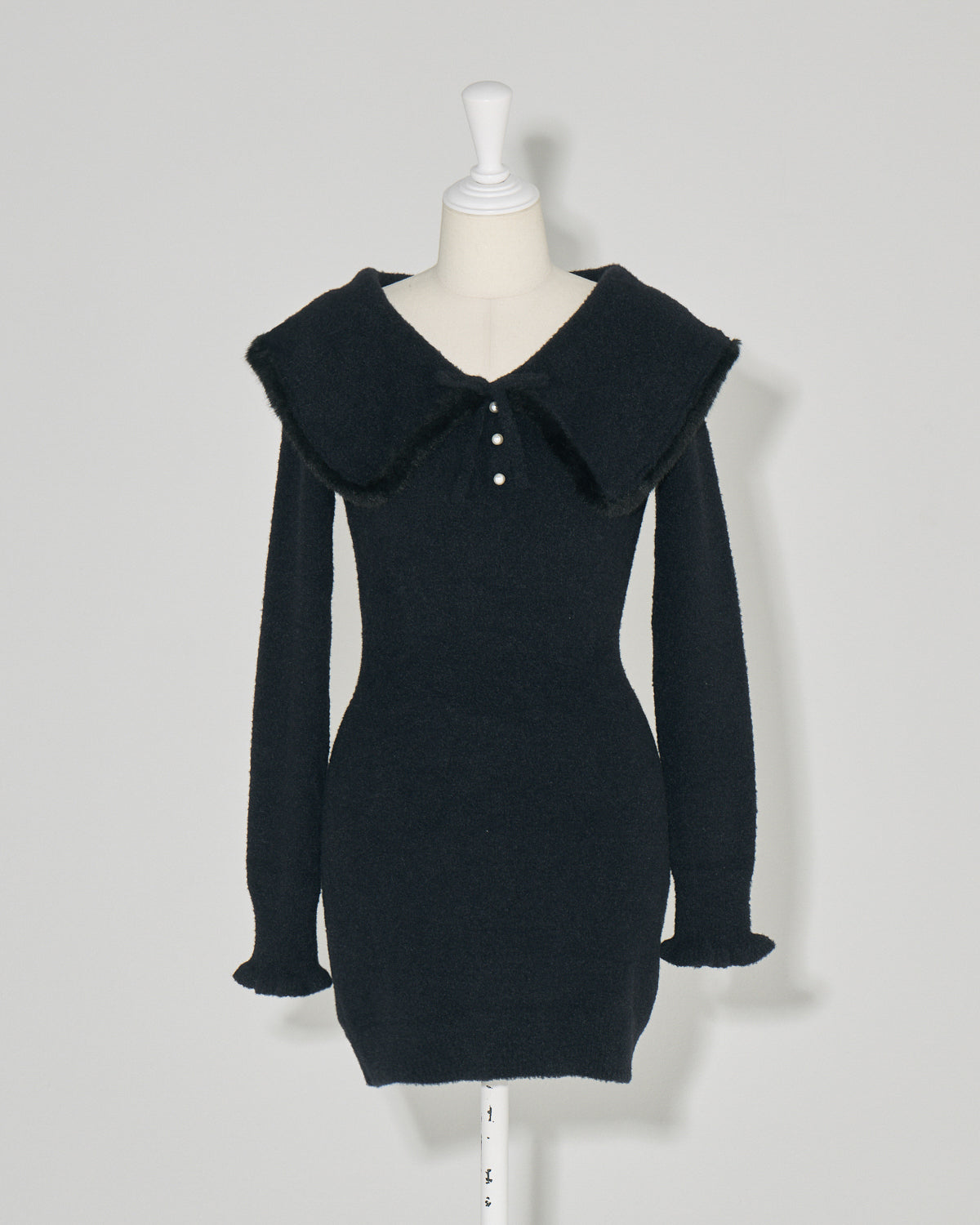 カラー:ブラック