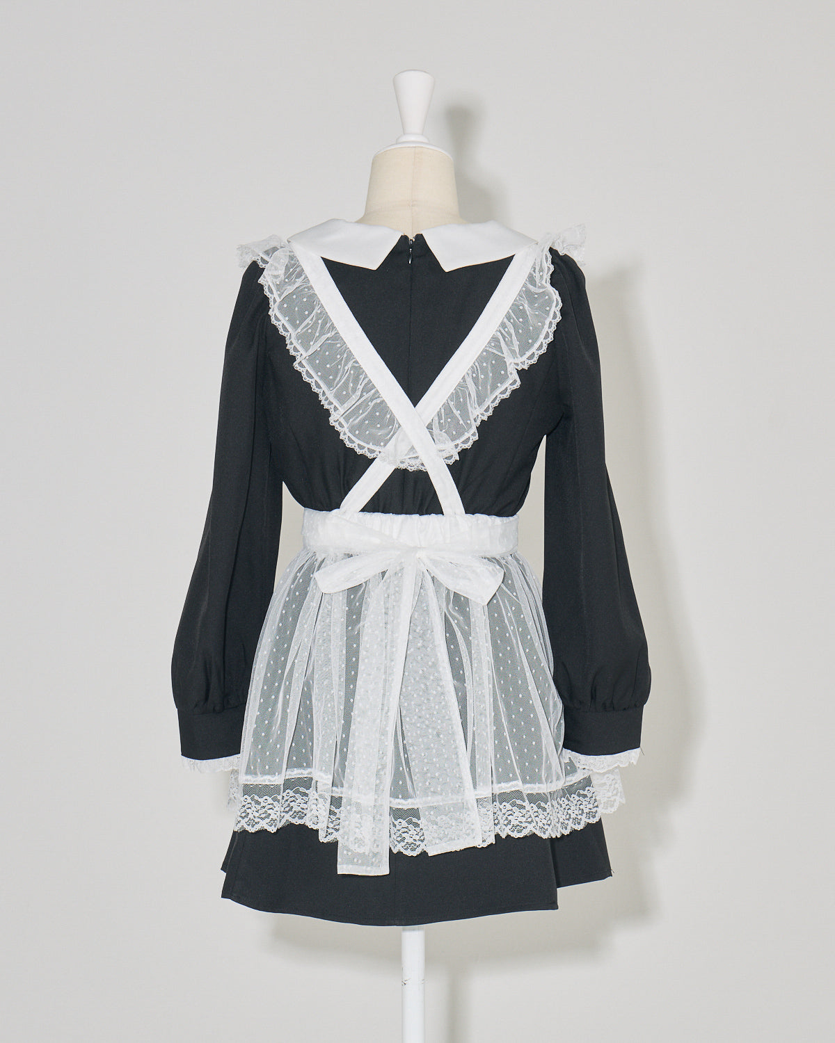 チュールエプロン付きドーリーワンピース