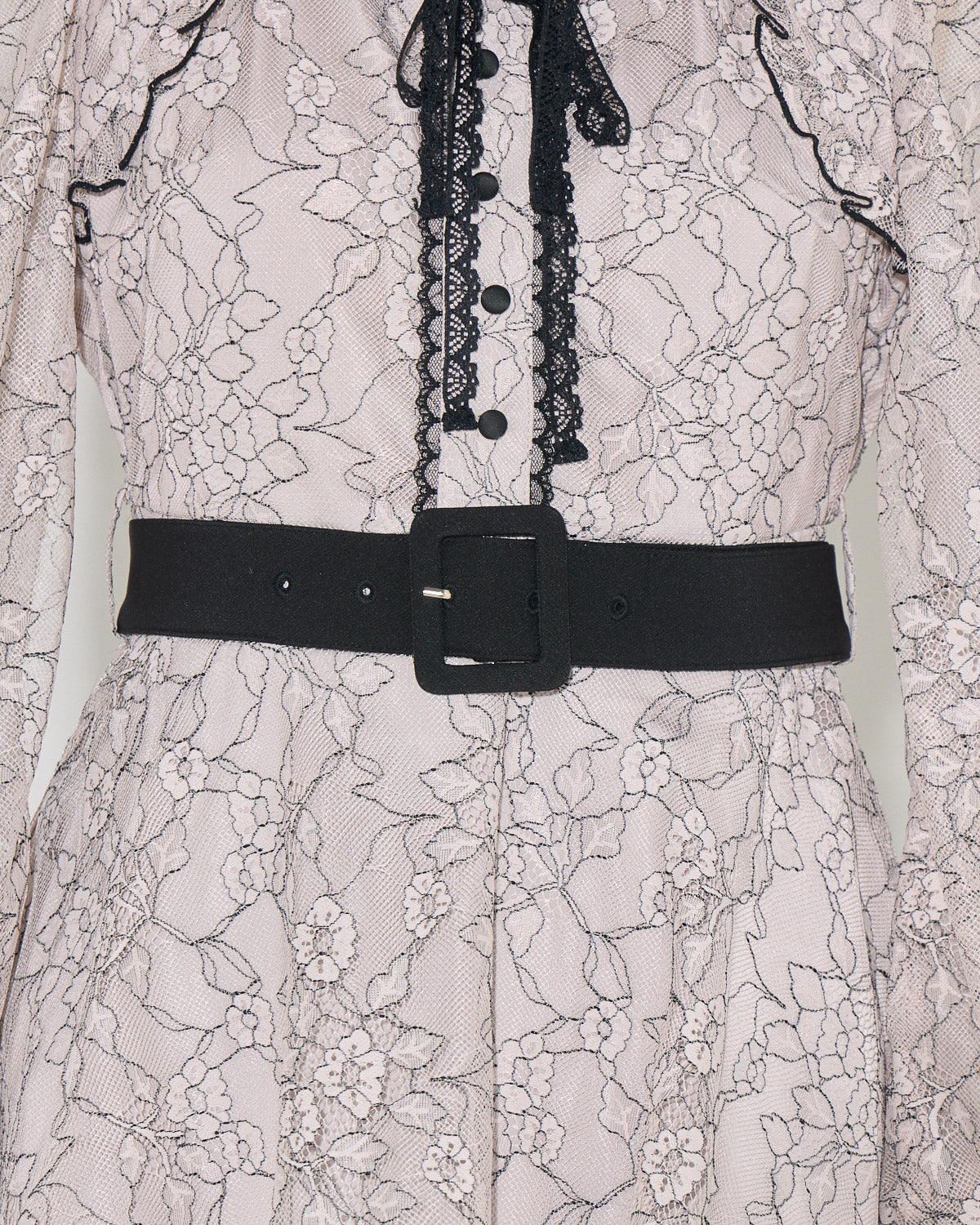 レースケープフリル長袖セットアップ