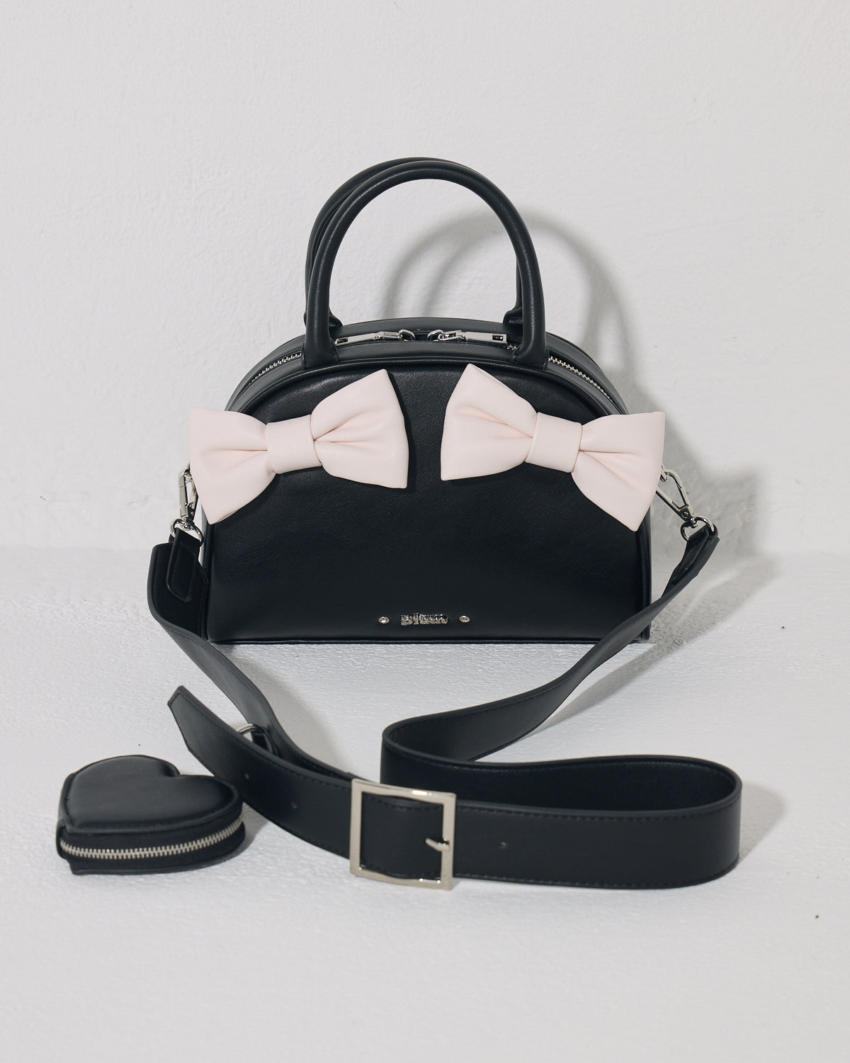 カラー:ブラック×ピンク