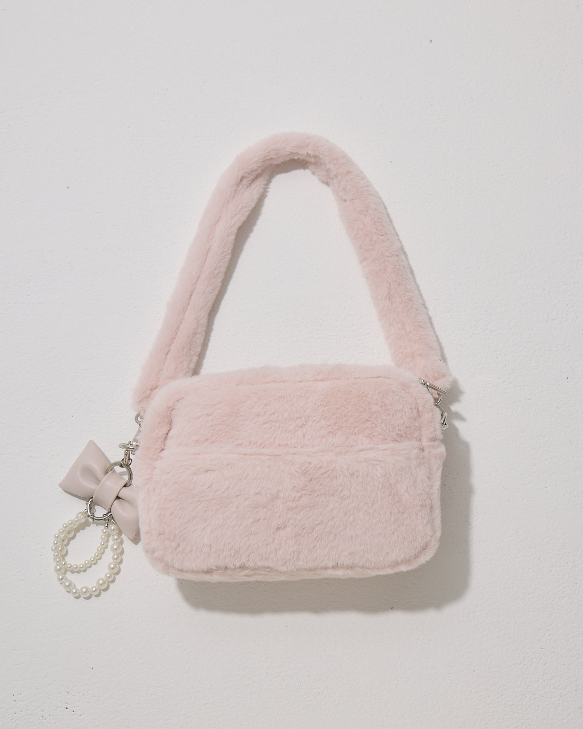 チャーム付き2wayファーバッグ