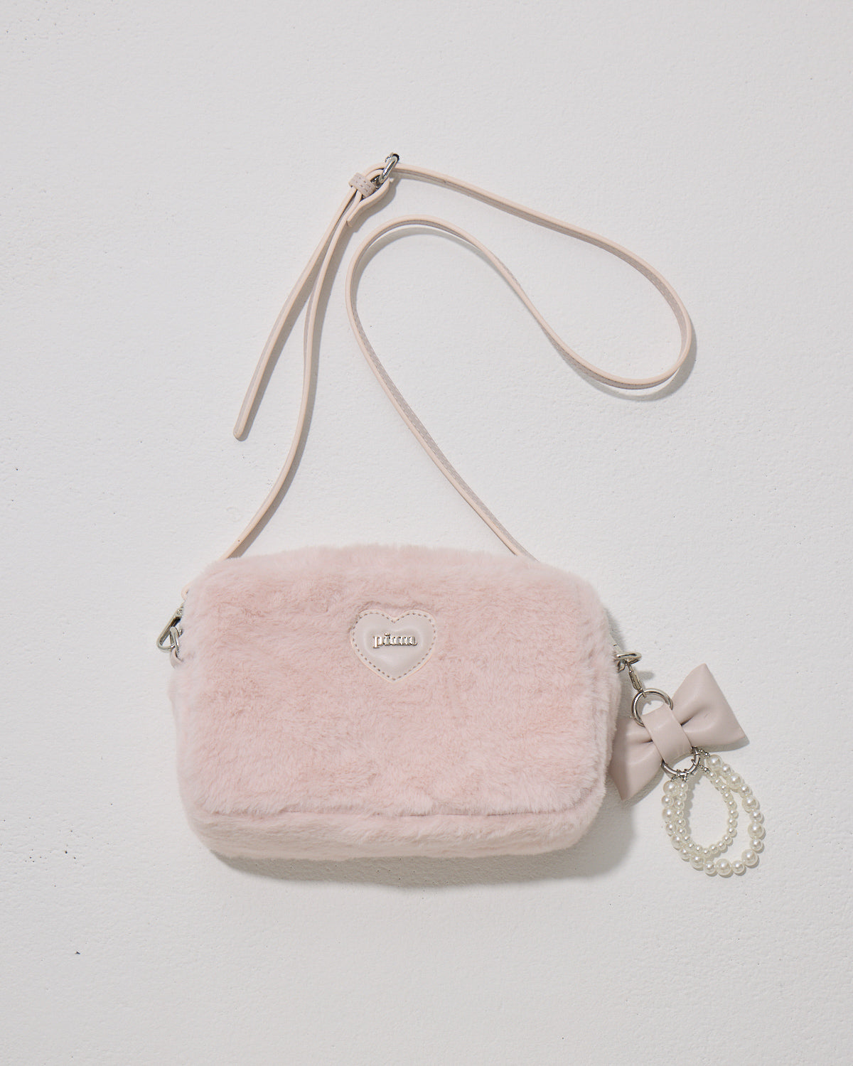 チャーム付き2wayファーバッグ