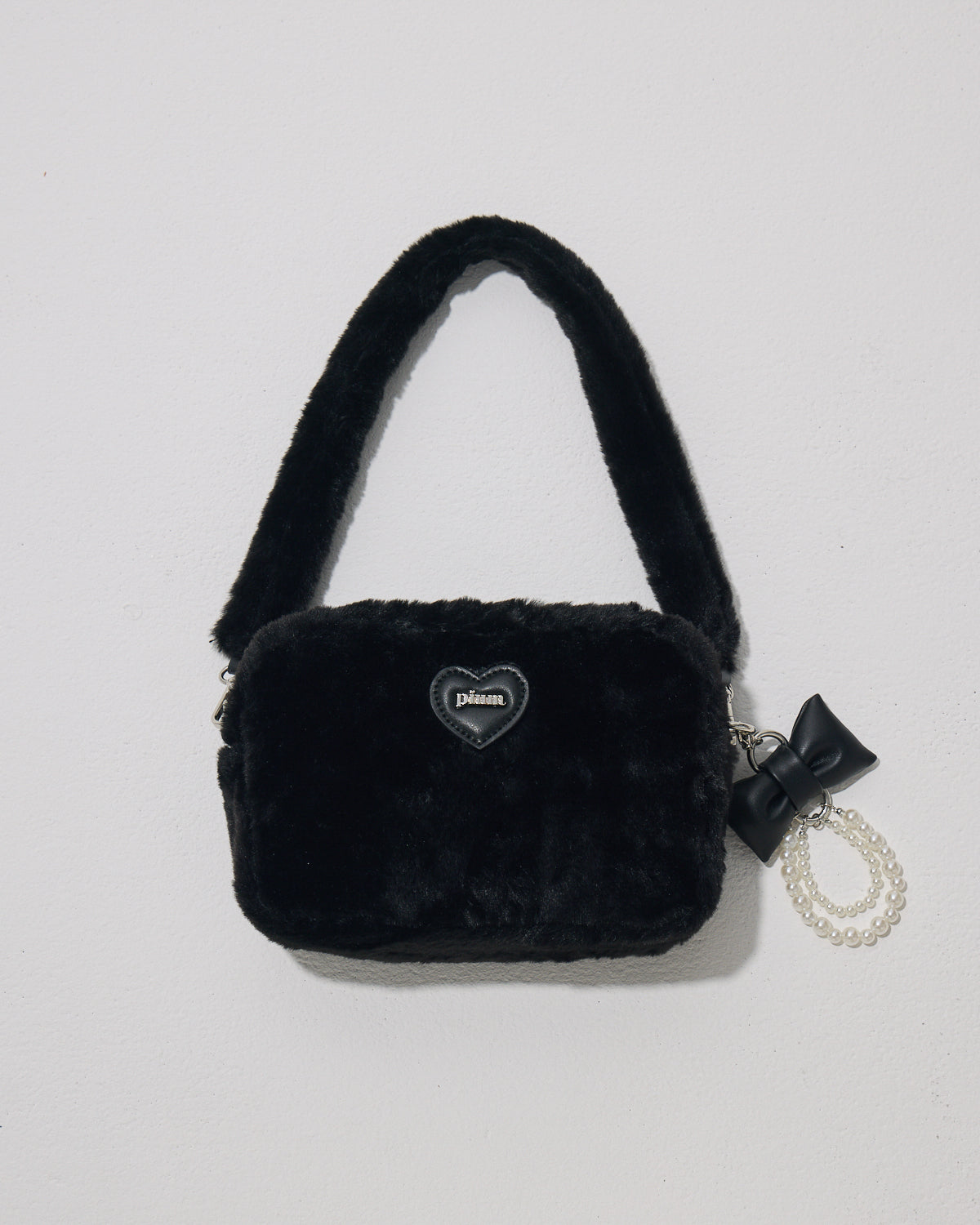 カラー:ブラック