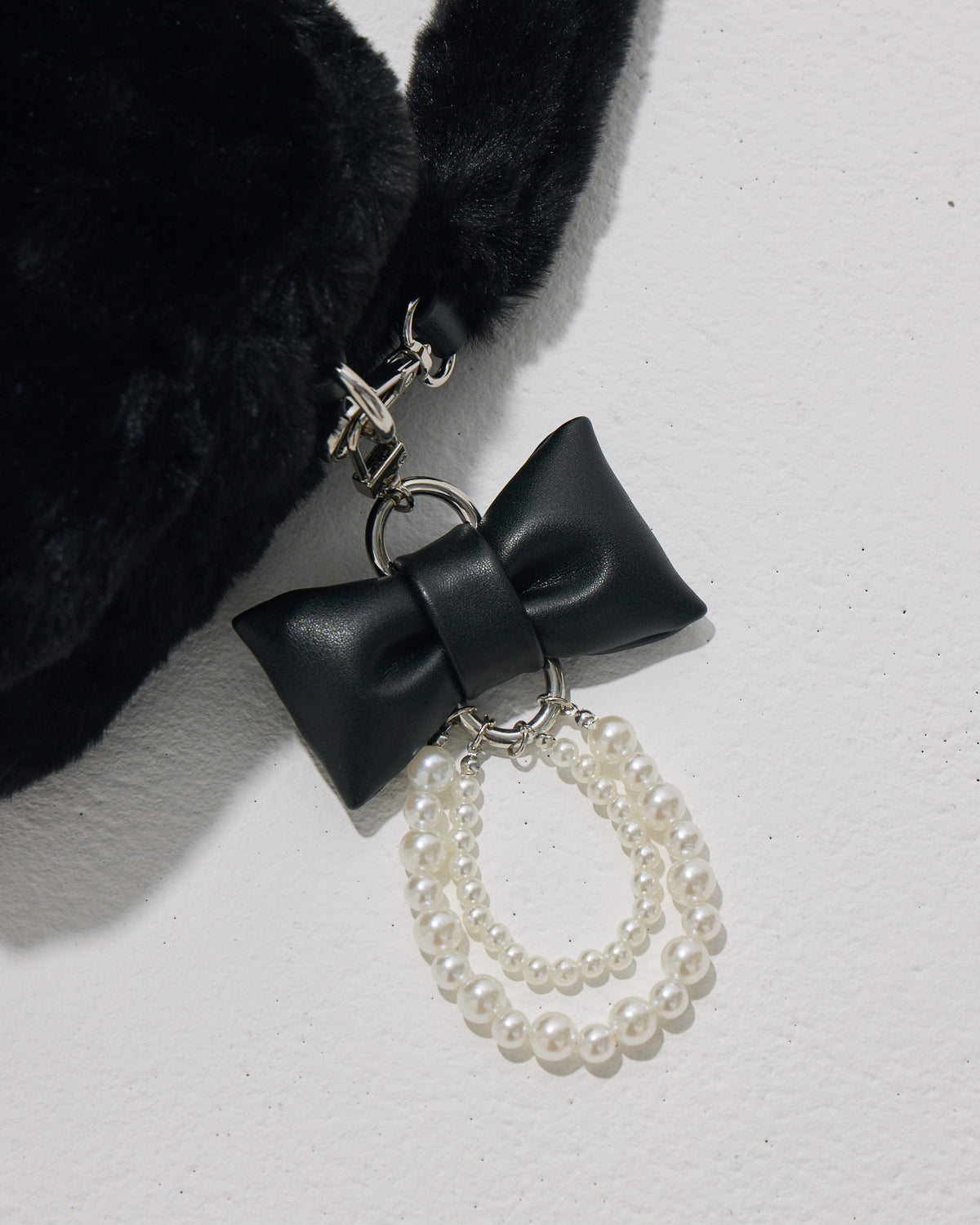 チャーム付き2wayファーバッグ