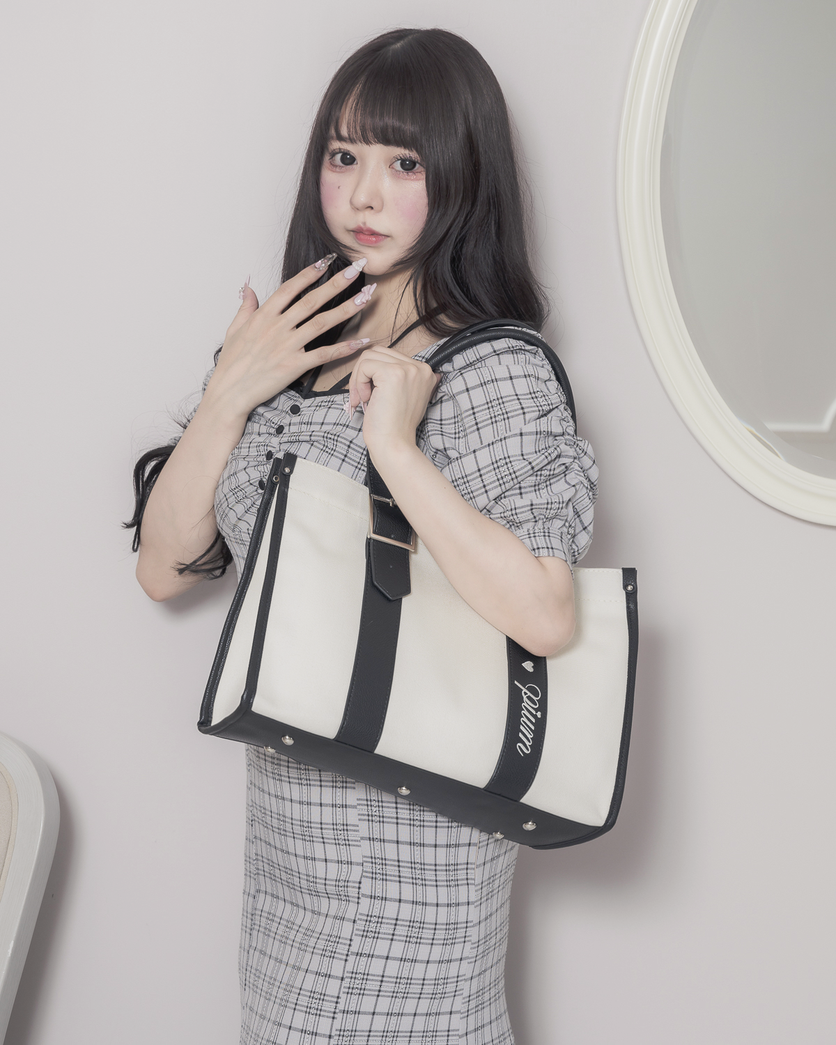 カラー:アイボリー