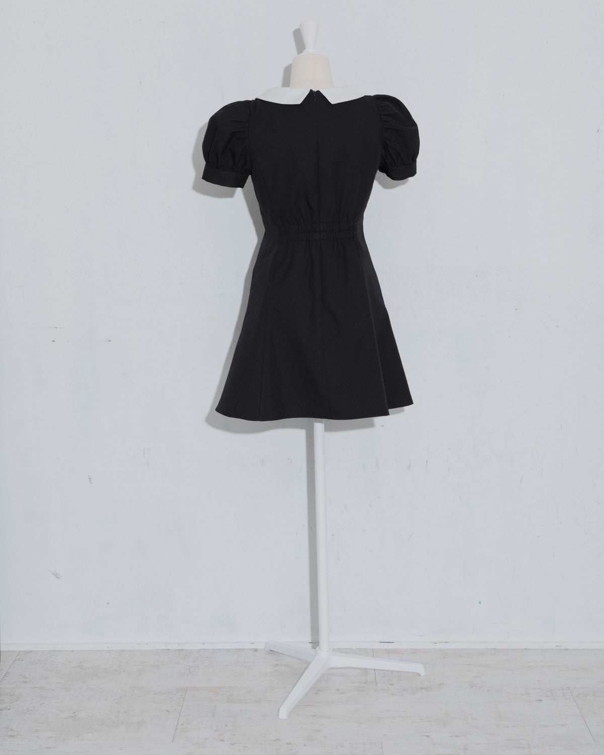 チュールエプロン付きドーリーミニワンピ