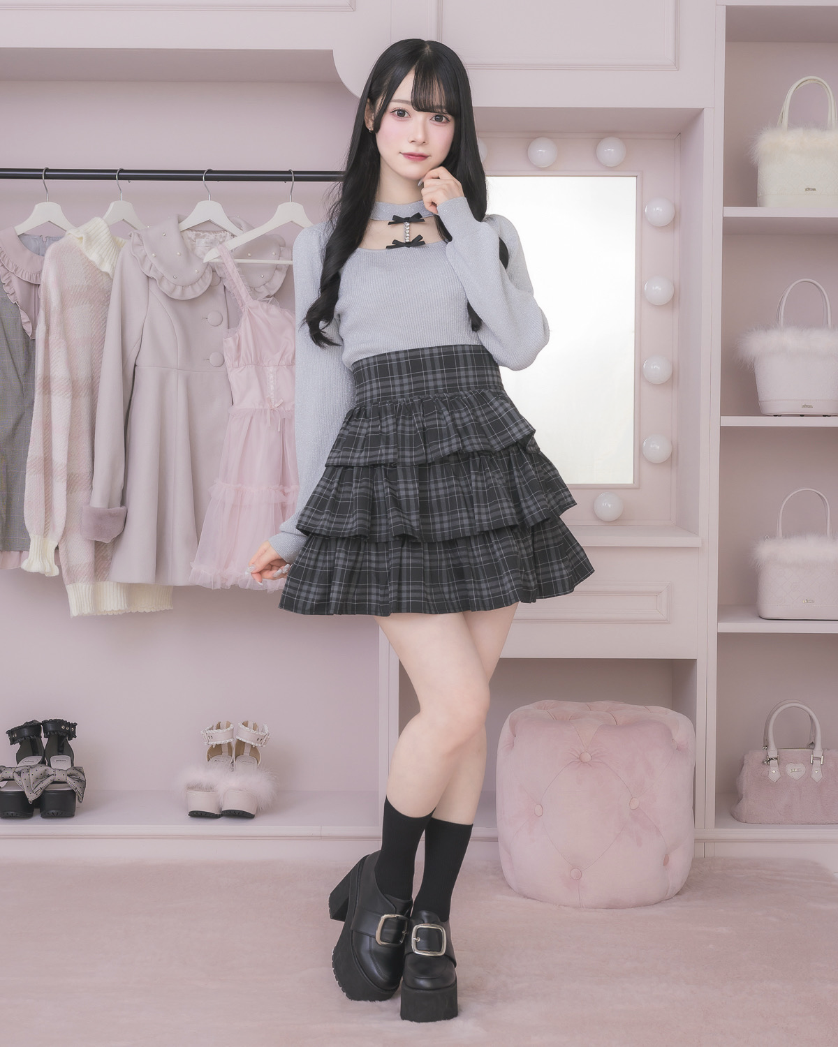 モデル身長:155cm/着用カラー : ブルーグレー