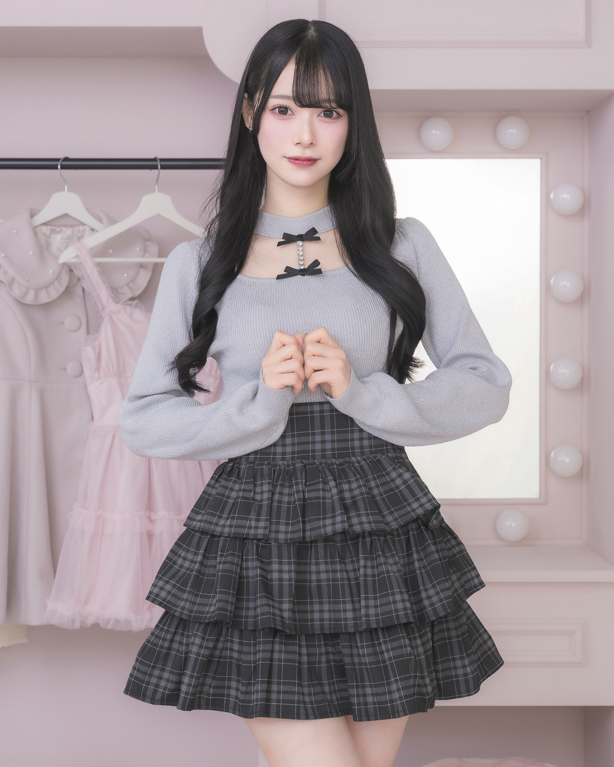 モデル身長:155cm/着用カラー : ブルーグレー