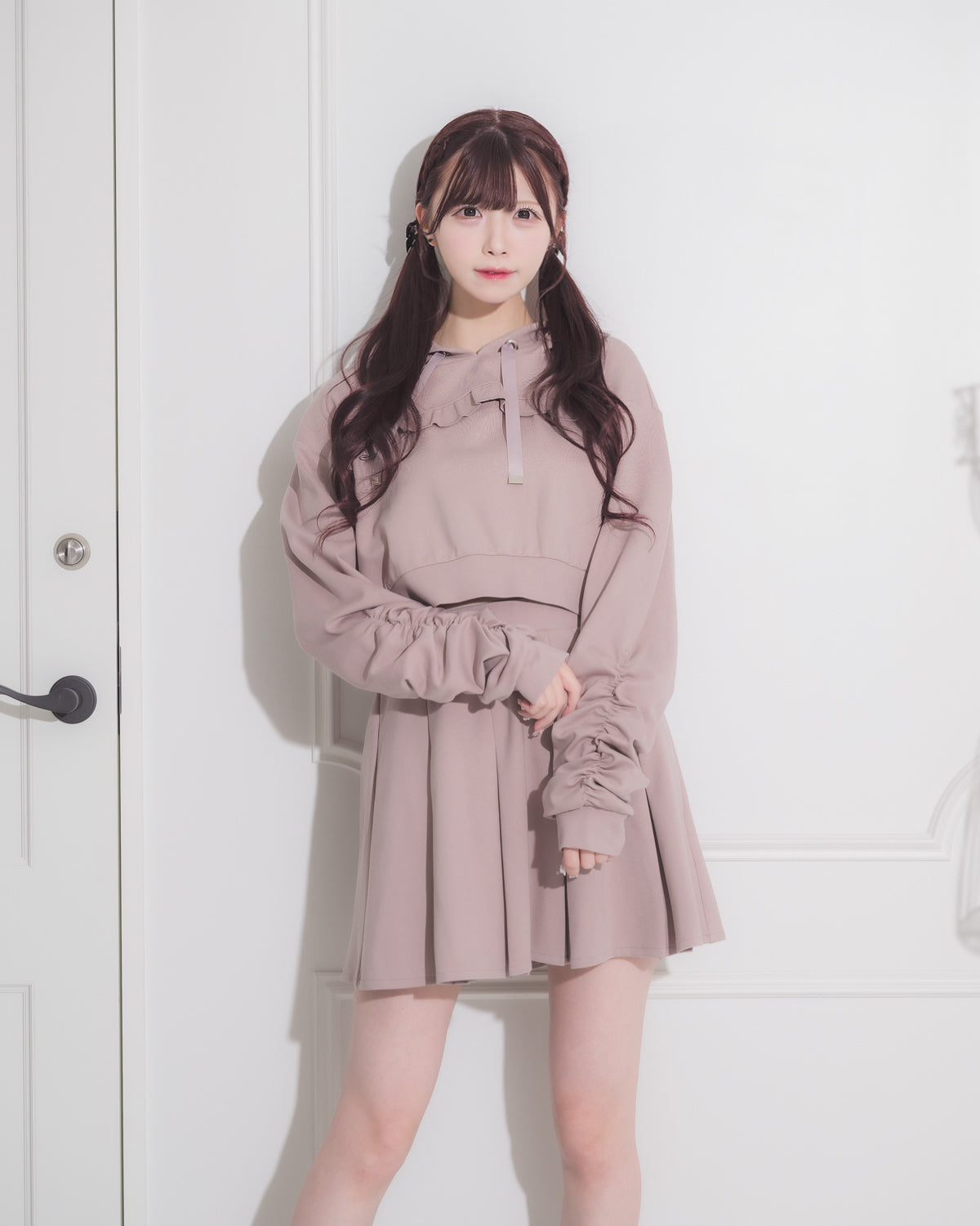 カットアウトフリルスウェットセット