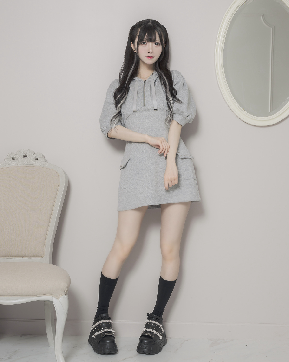 モデル身長:161cm/着用カラー:グレー