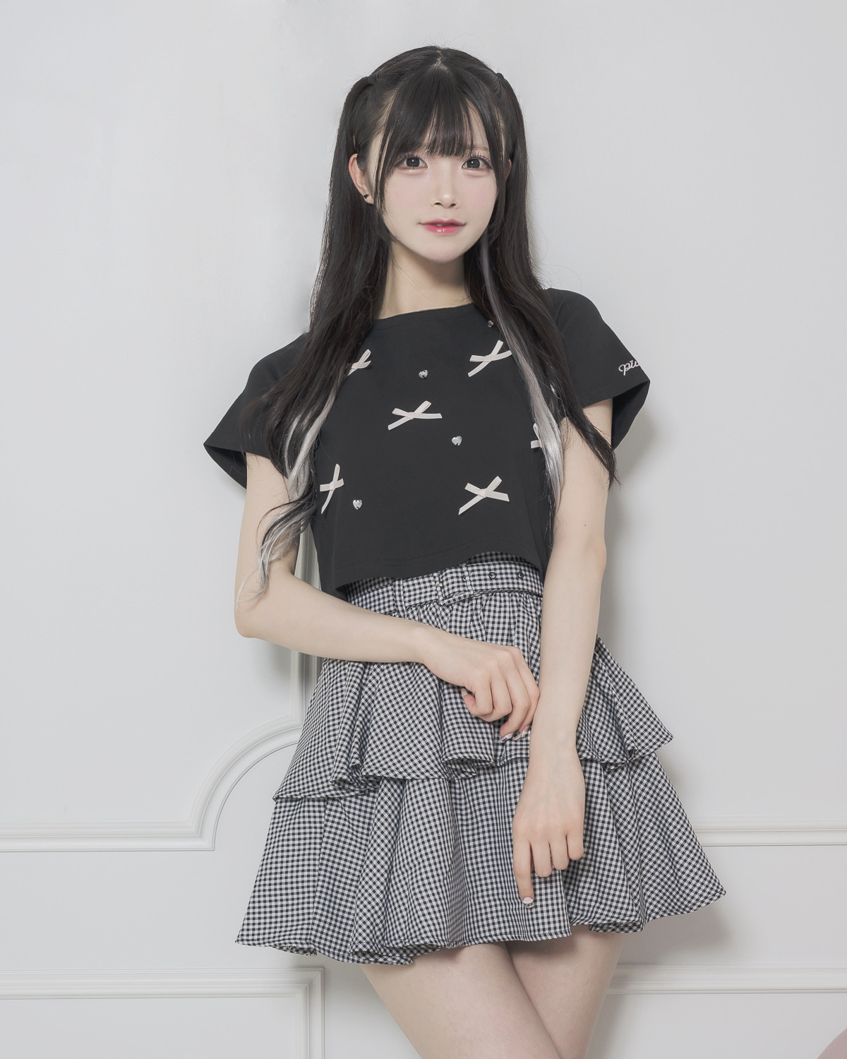 モデル身長:161cm/着用カラー:ブラック×ピンク