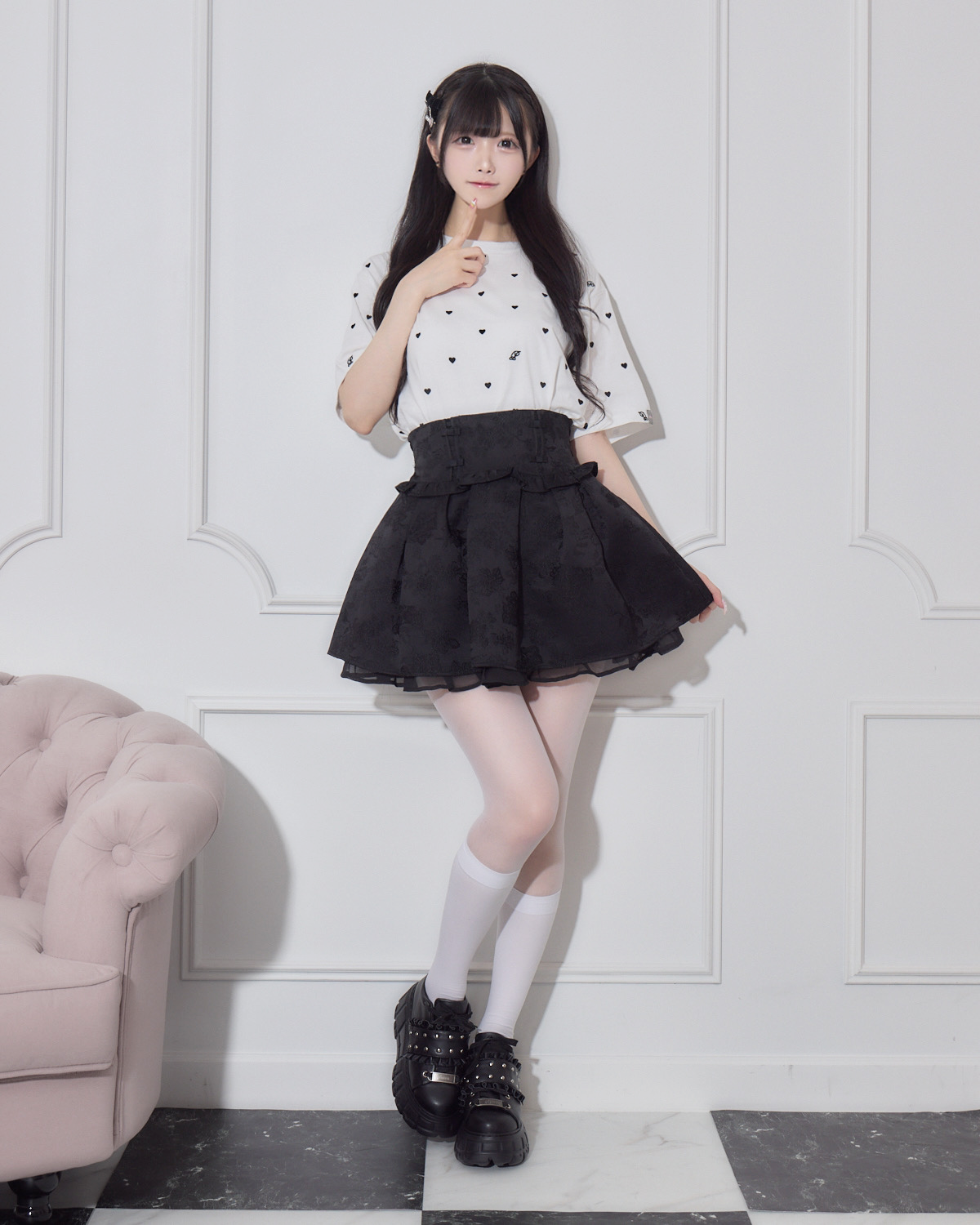 モデル身長:161cm/着用カラー:ホワイト×ブラック