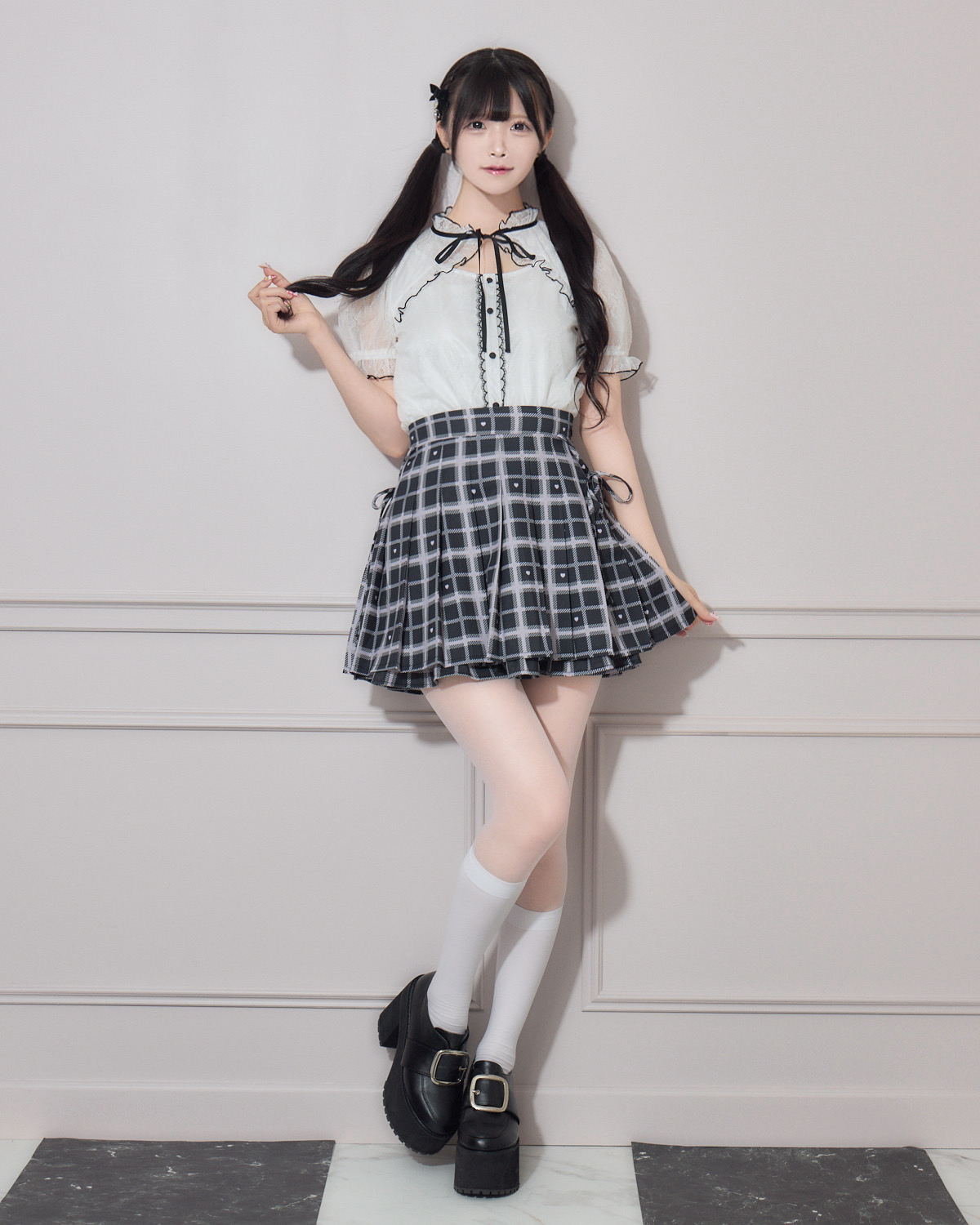 モデル身長:161cm/着用カラー:ブラック