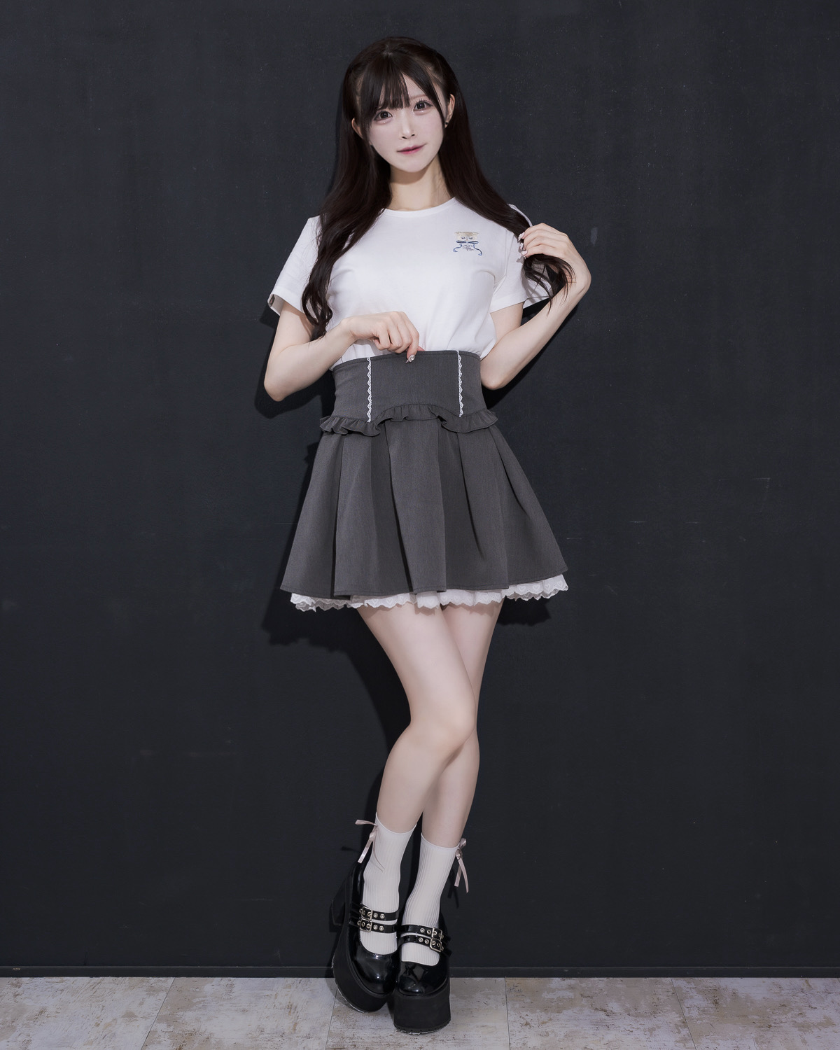 モデル身長:161cm/着用カラー:チャコール