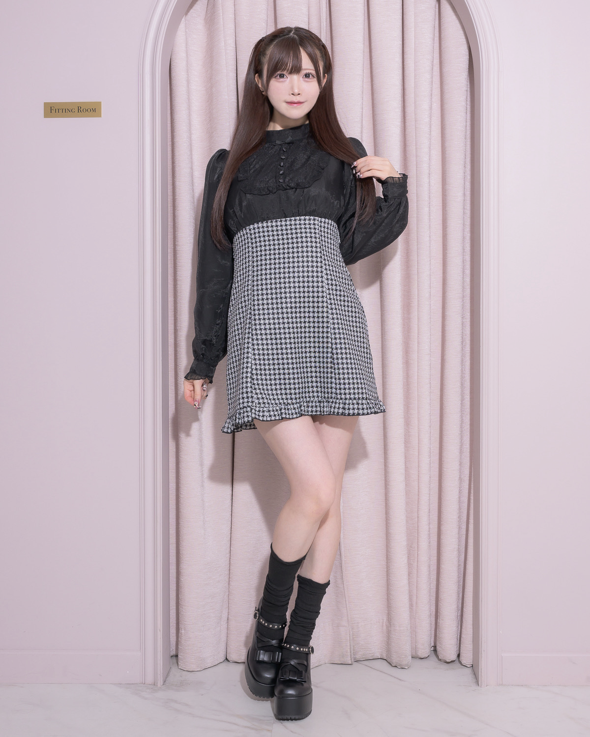 モデル身長:161cm/着用カラー:ブラック