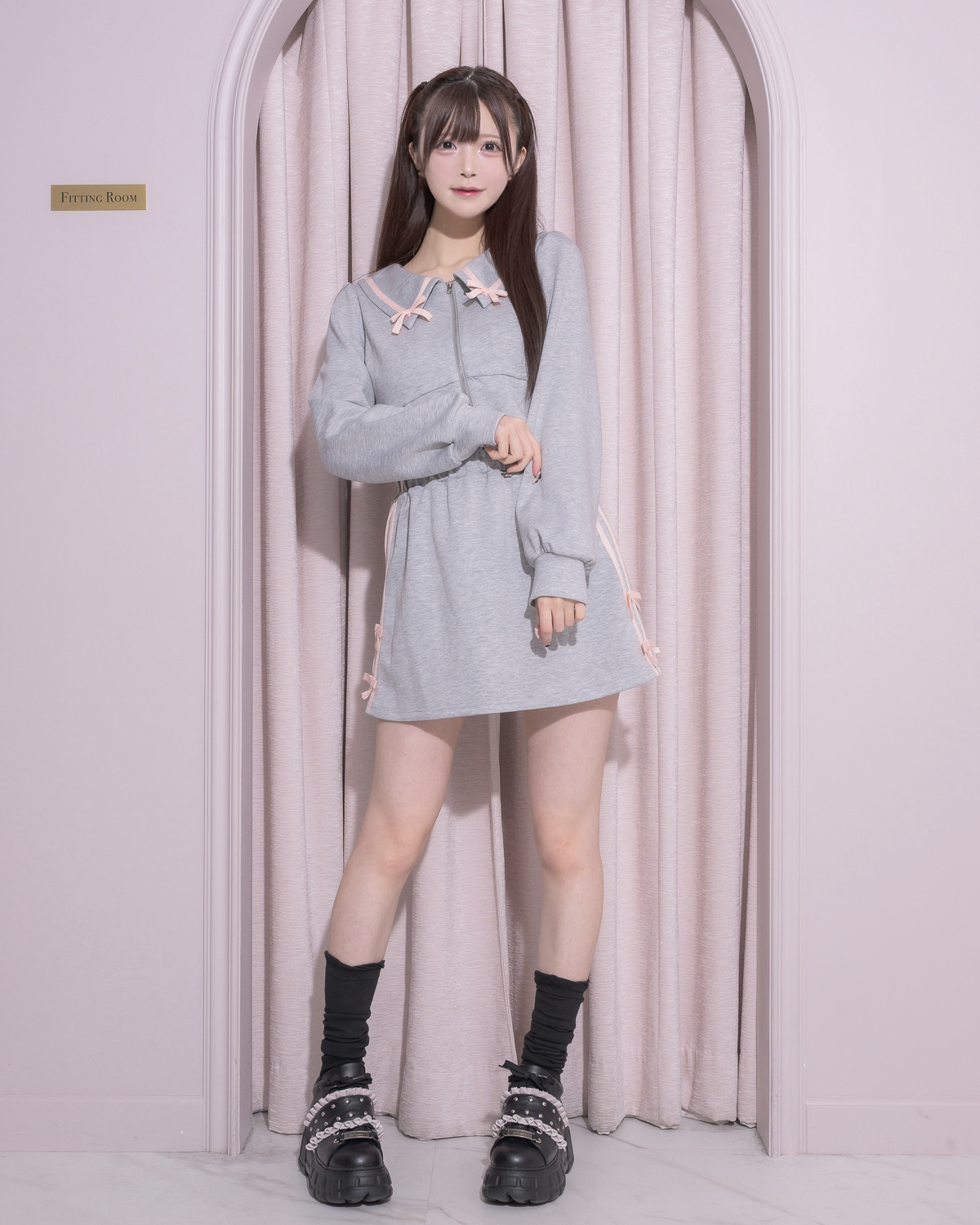 モデル身長:161cm/着用カラー:グレー