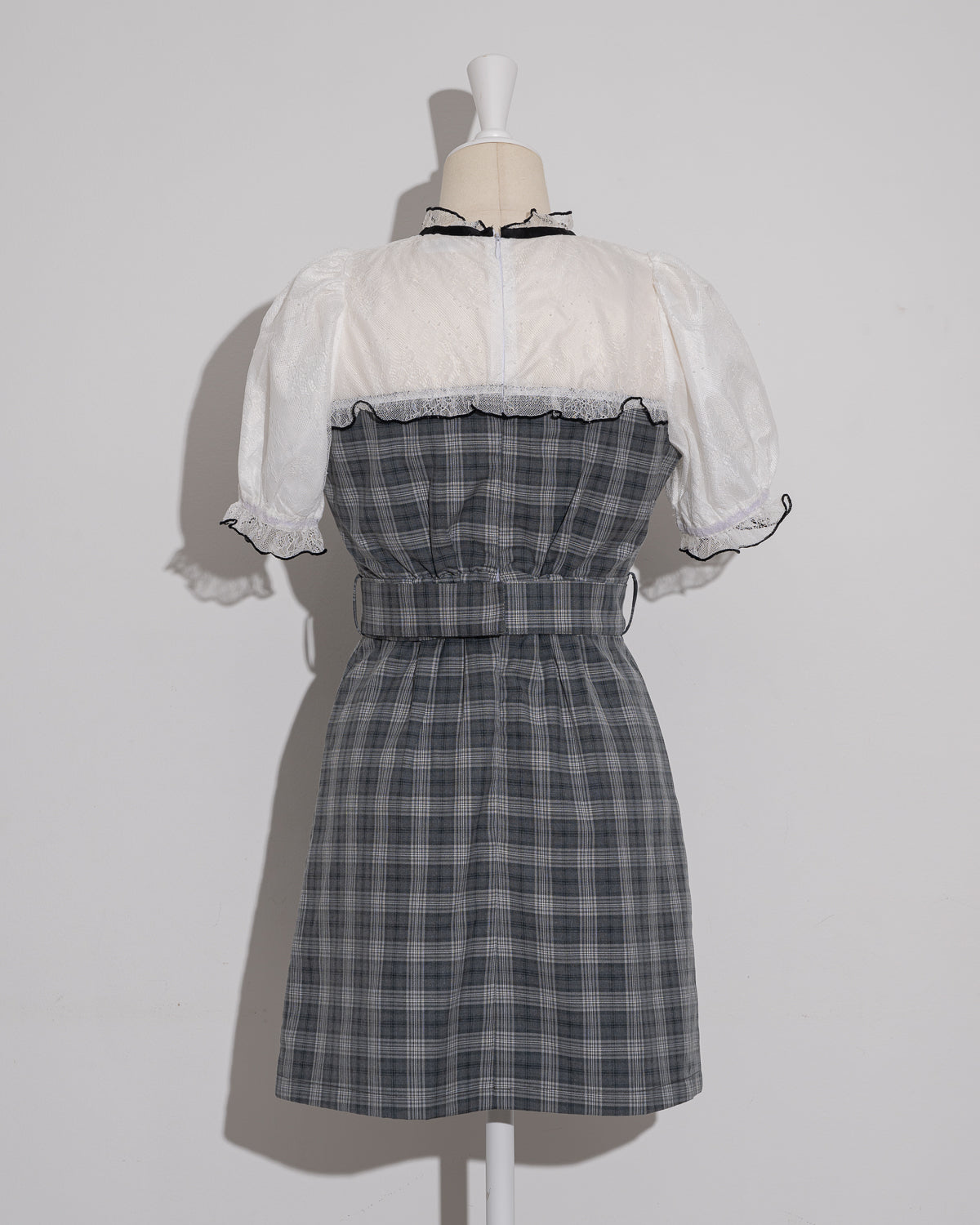 レースケープベルトミニワンピース