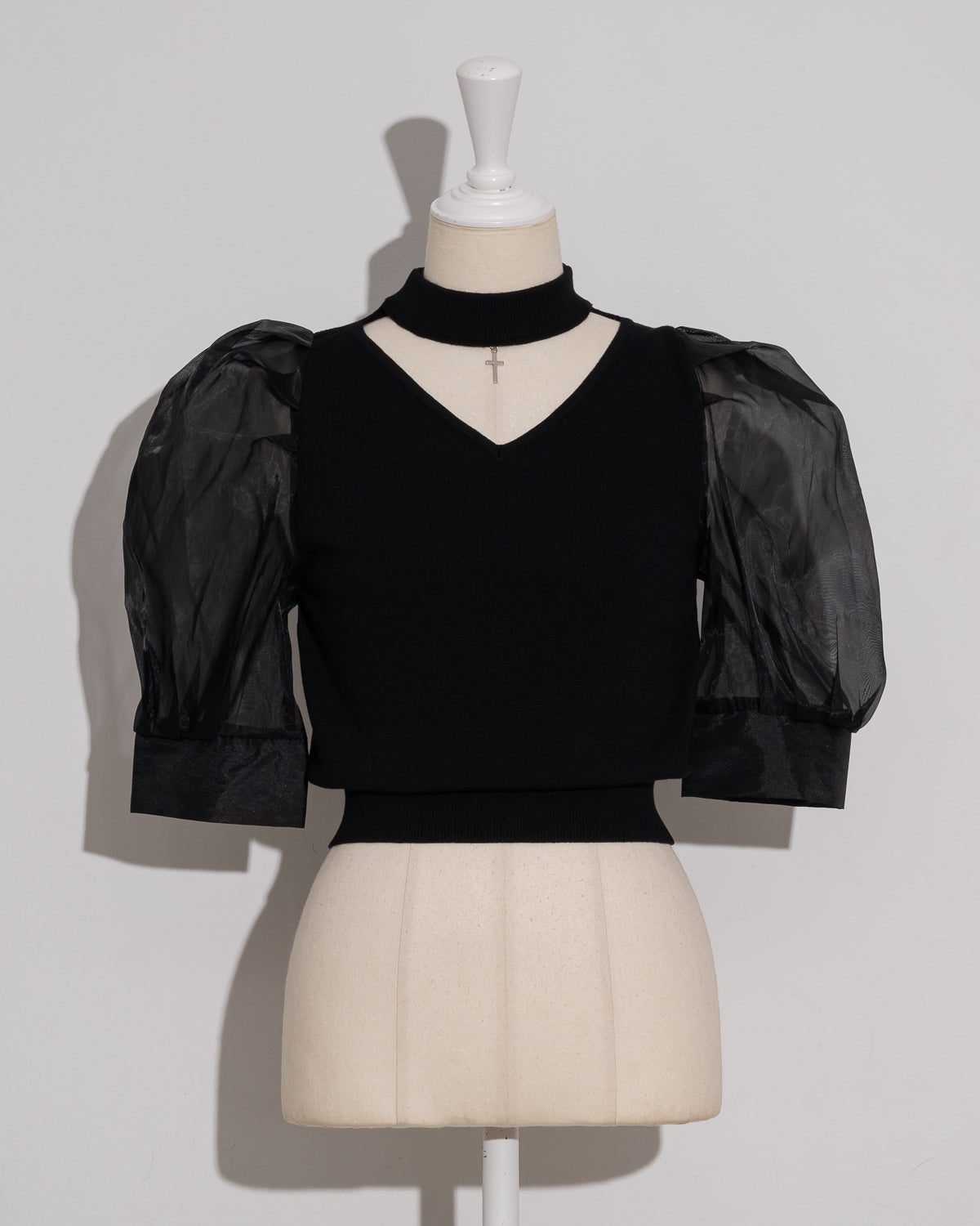 カラー:ブラック