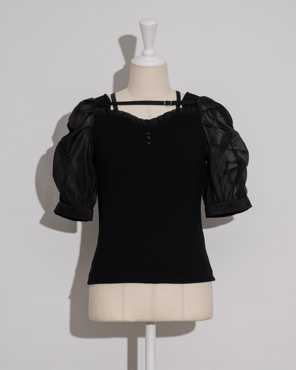 カラー:ブラック