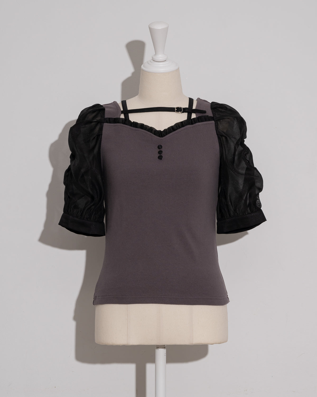 カラー:チャコール