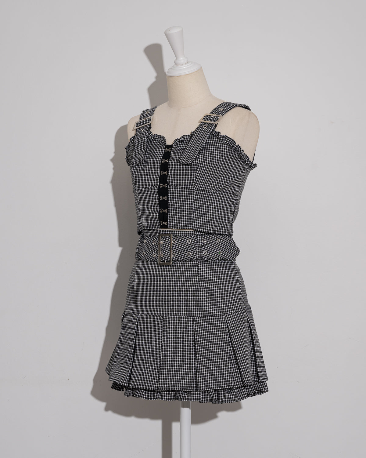 フロントホックビスチェ×プリーツスカートセット