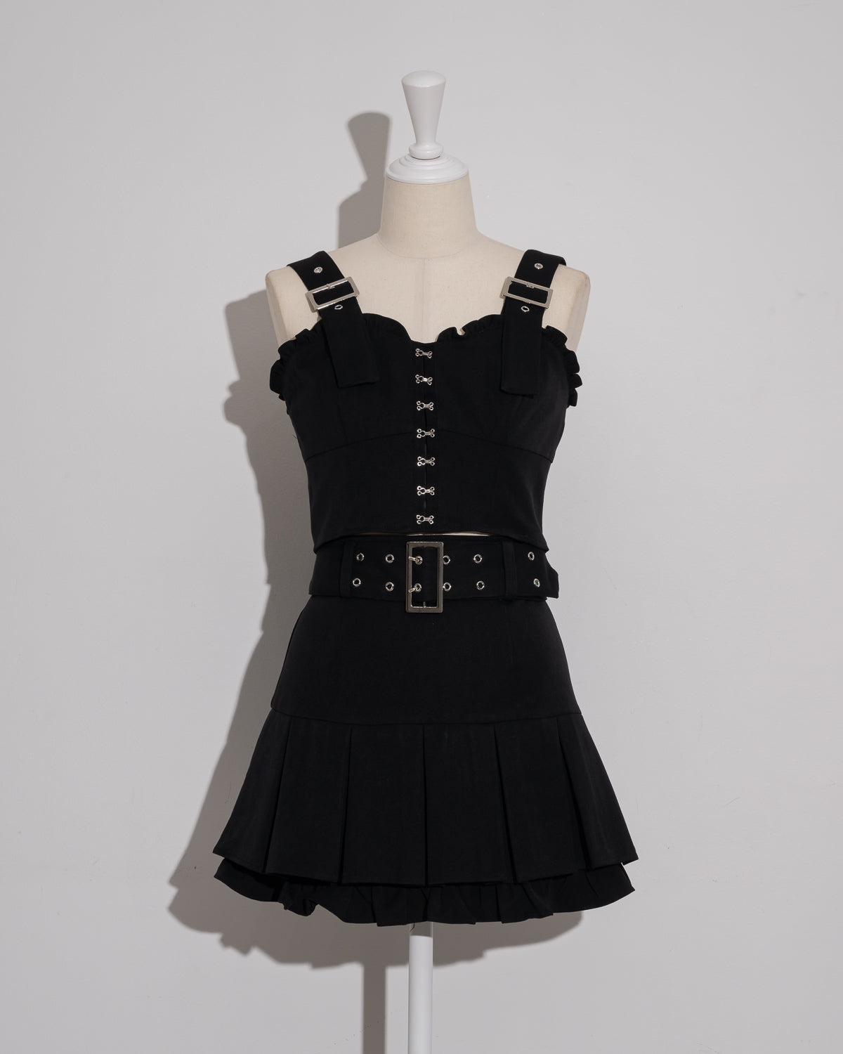 カラー:ブラック