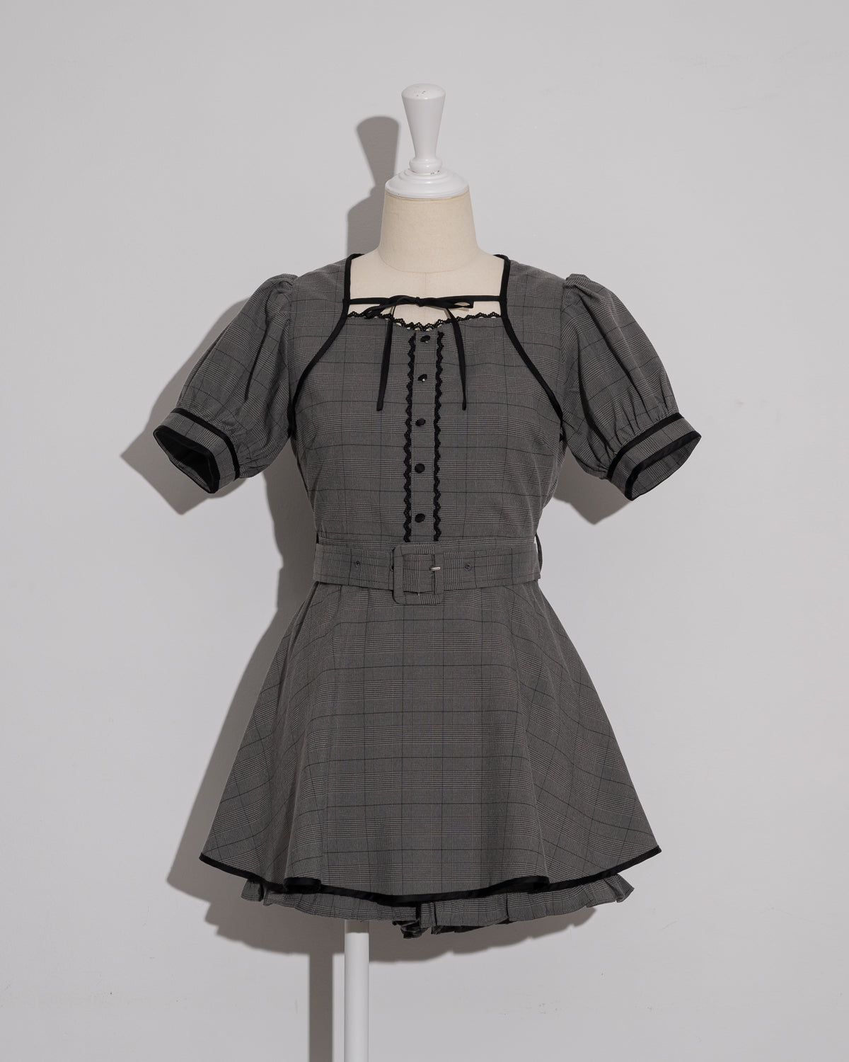 カラー:グレーチェック