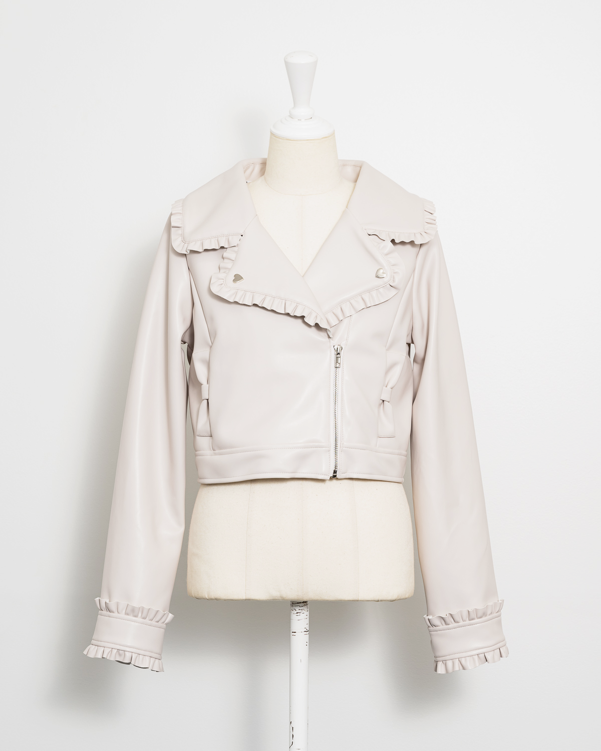 ハートスタッズフリルショートライダース – pium ハートスタッズフリルショートライダース – pium