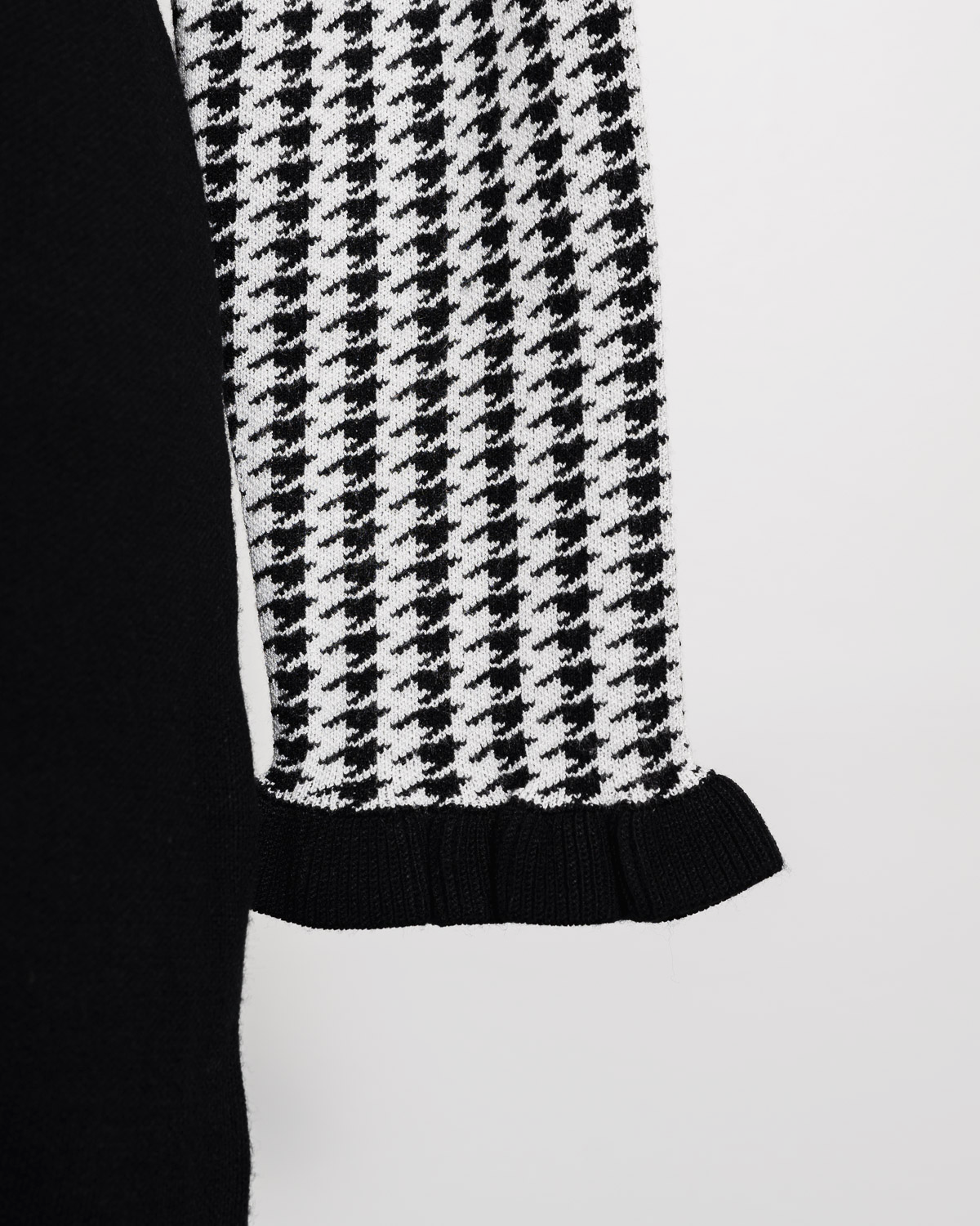 ビジューチョーカーニットワンピース