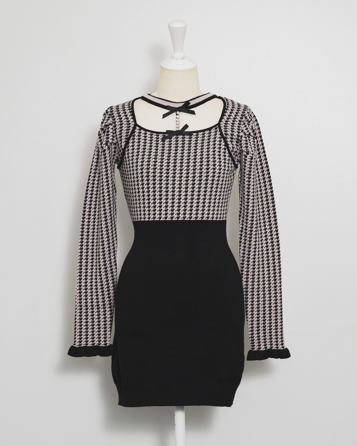 カラー:ピンク×ブラック